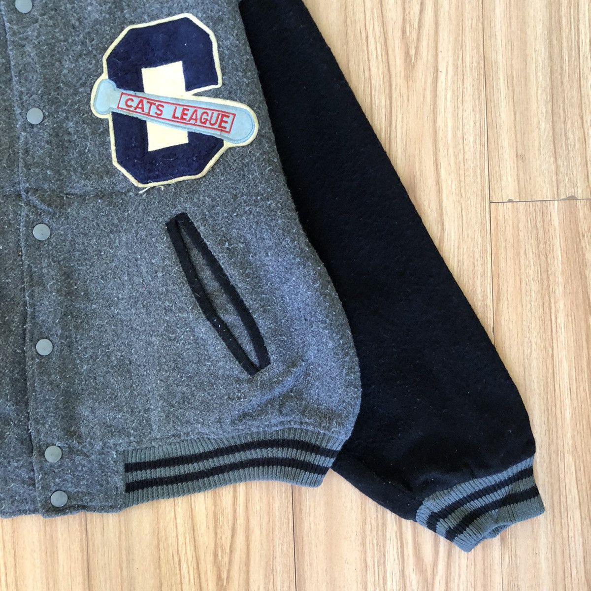 Japanese Brand 🔥VINTAGE CATS LEAGUE VARSITY BOMBER JACKET Size US M / EU 48-50 / 2 - 3 Thumbnail