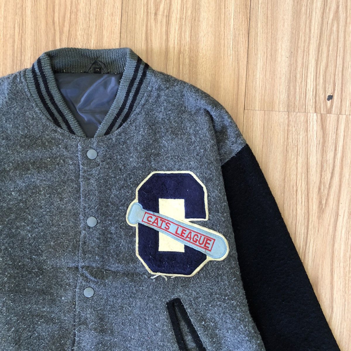 Japanese Brand 🔥VINTAGE CATS LEAGUE VARSITY BOMBER JACKET Size US M / EU 48-50 / 2 - 4 Thumbnail