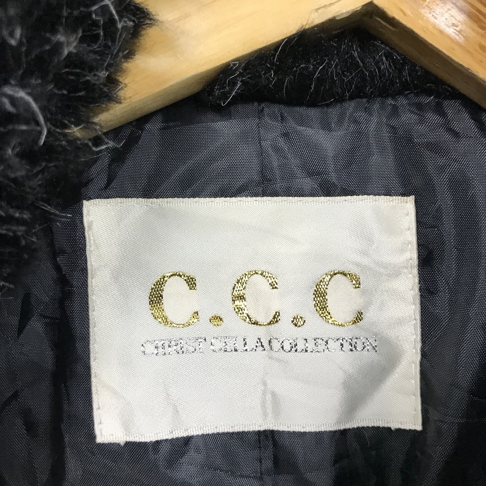 Designer Ccc Chest Cella Collection Fur Size US M / EU 48-50 / 2 - 6 Thumbnail