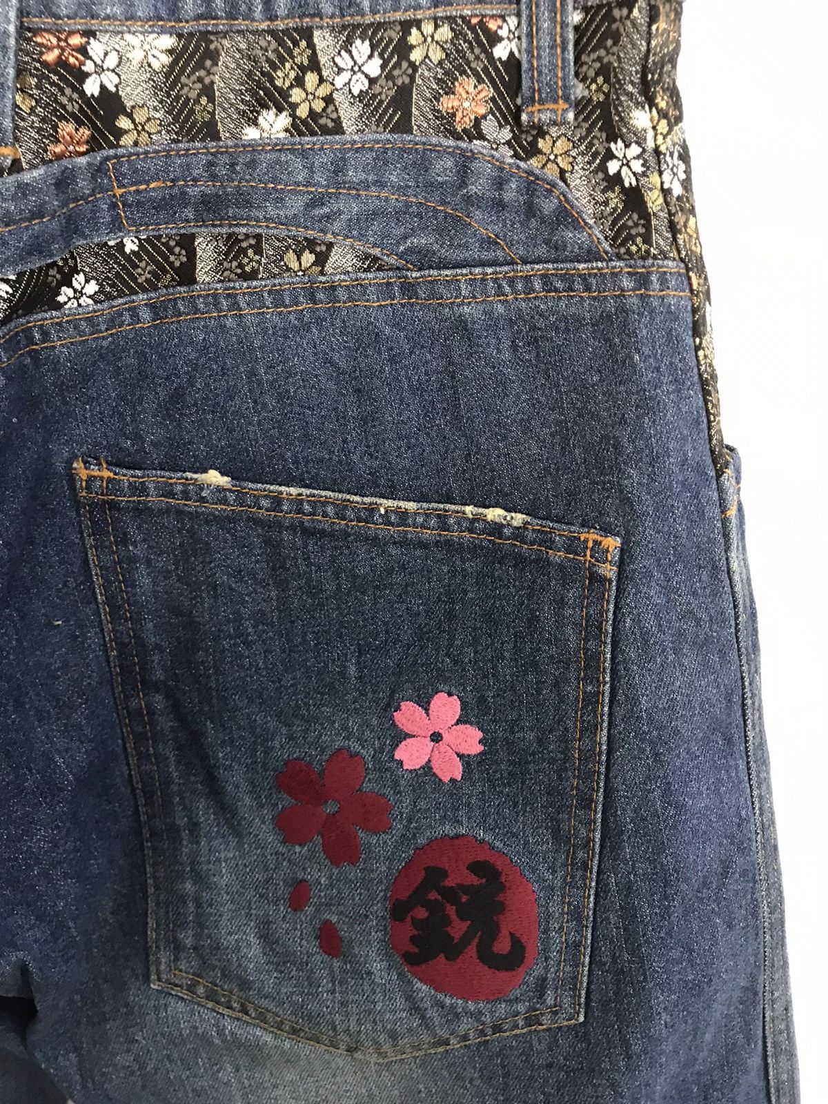 Japanese Brand Chaka-M Denim Bush Pant Jeans Embroidery Kanji Size 30 Size US 30 / EU 46 - 8 Thumbnail