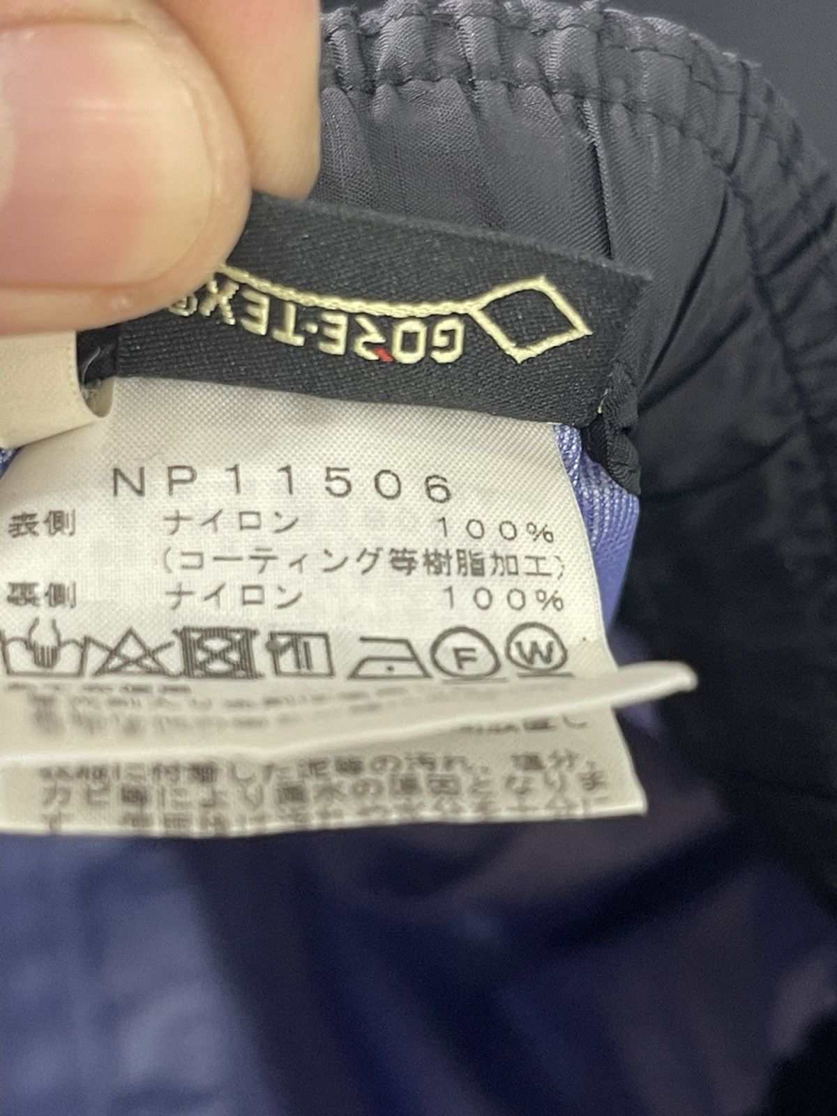 Goretex × The North Face The North Face waterproof trail trousers in black Size US 32 / EU 48 - 19 Thumbnail
