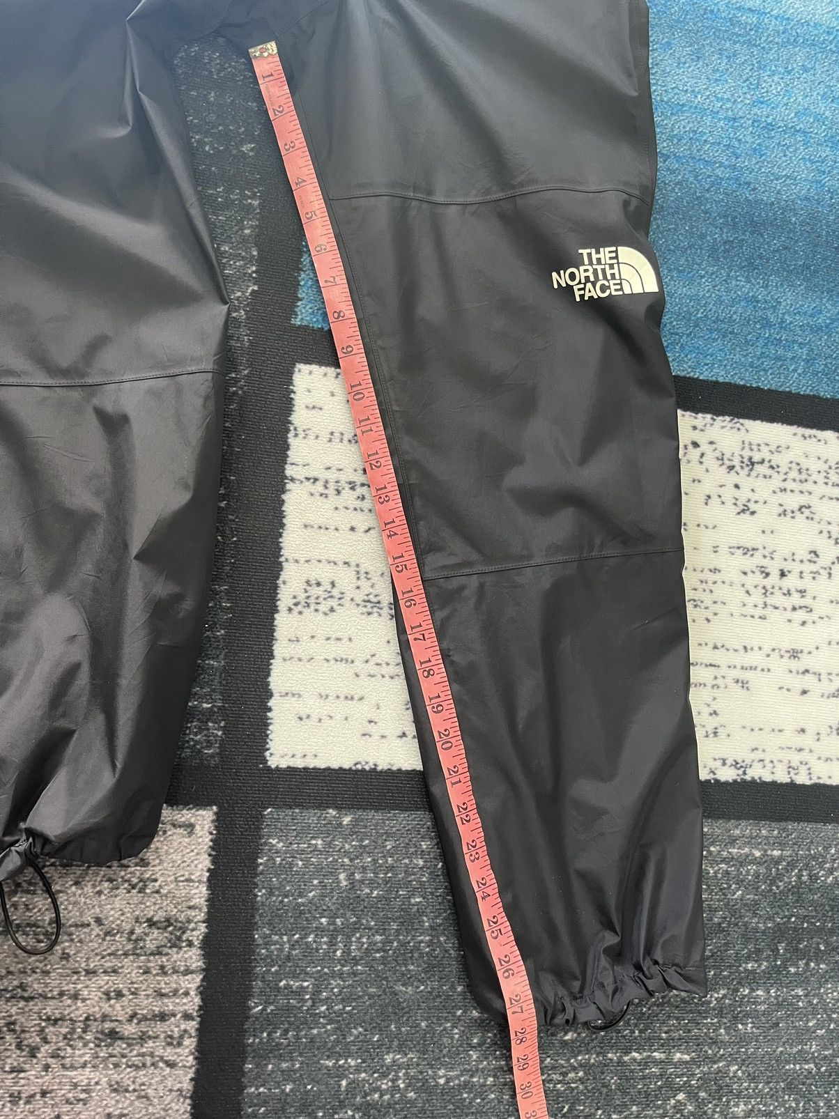Goretex × The North Face The North Face waterproof trail trousers in black Size US 32 / EU 48 - 12 Thumbnail