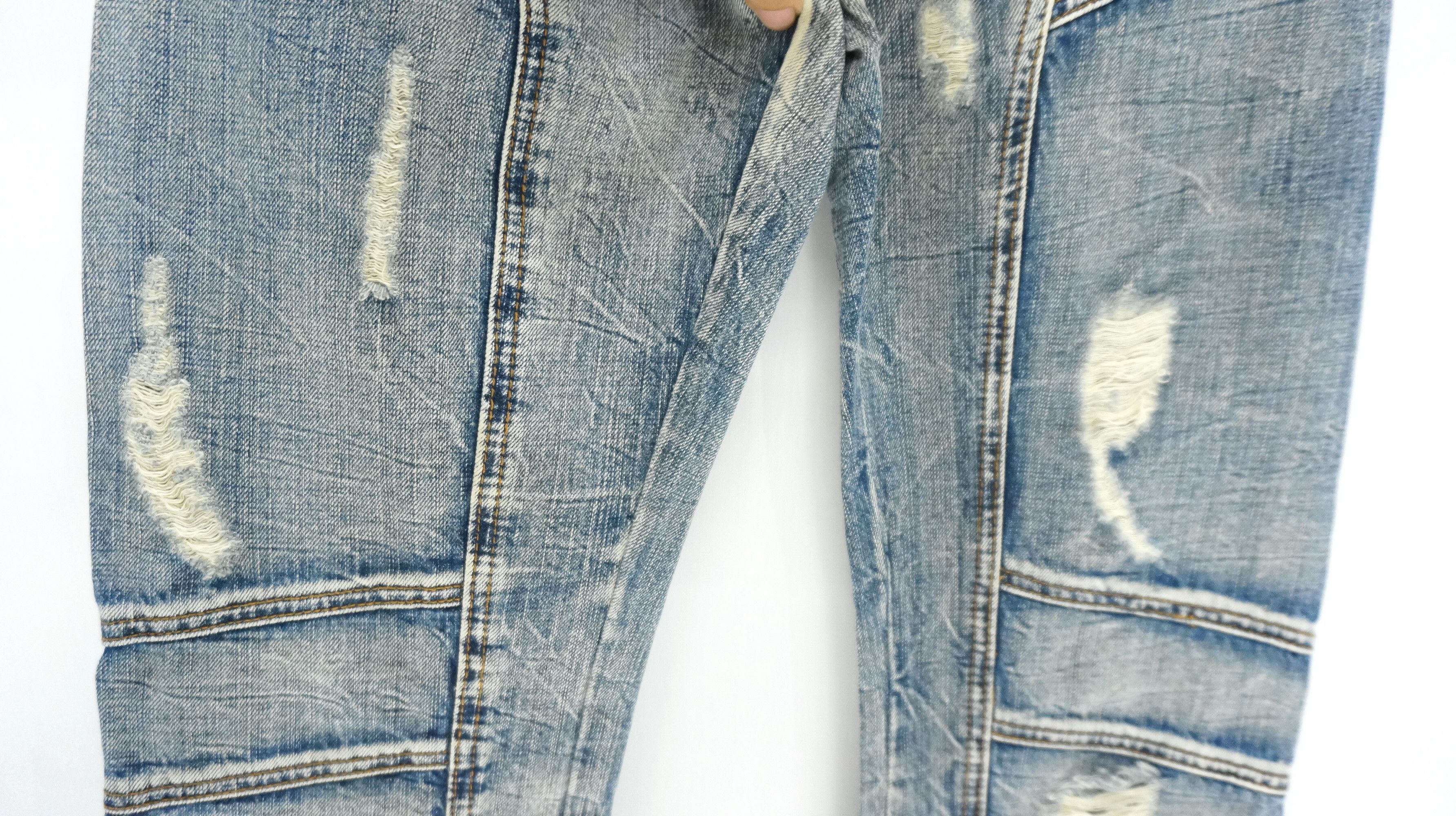 Japanese Brand FLARE🔥 Vintage Distressed Patchwork Jeans Size US 29 - 9 Thumbnail