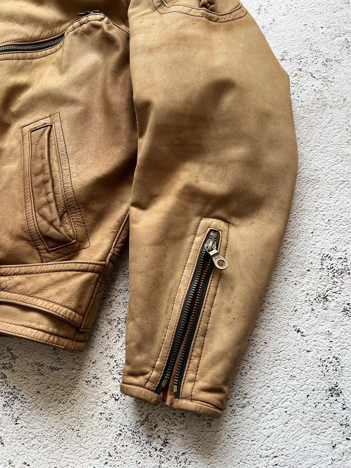 Dainese Dainese Italy Vintage Leather Biker Jacket Racing (50) Size US M / EU 48-50 / 2 - 10 Thumbnail
