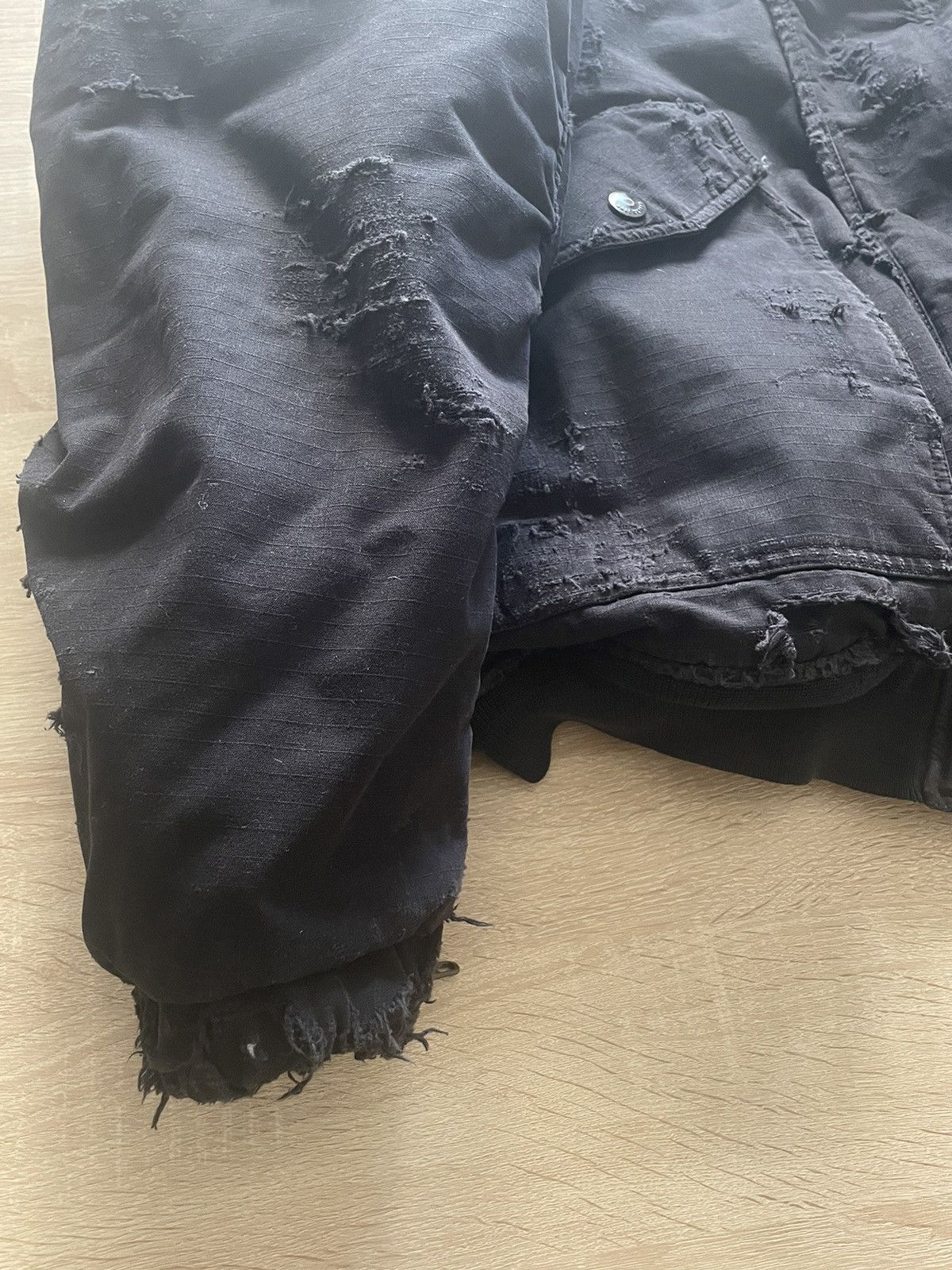 Balenciaga Destroyed bomber jacket size 2 Size US M / EU 48-50 / 2 - 7 Thumbnail