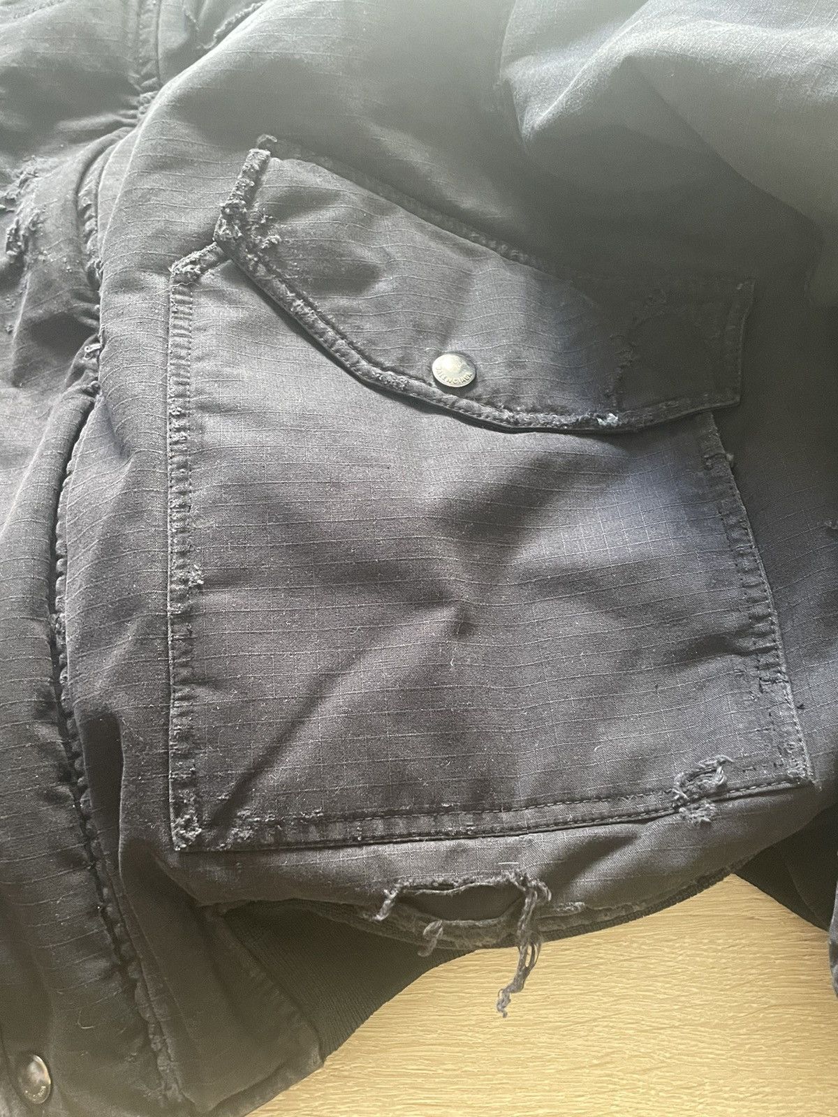 Balenciaga Destroyed bomber jacket size 2 Size US M / EU 48-50 / 2 - 12 Thumbnail