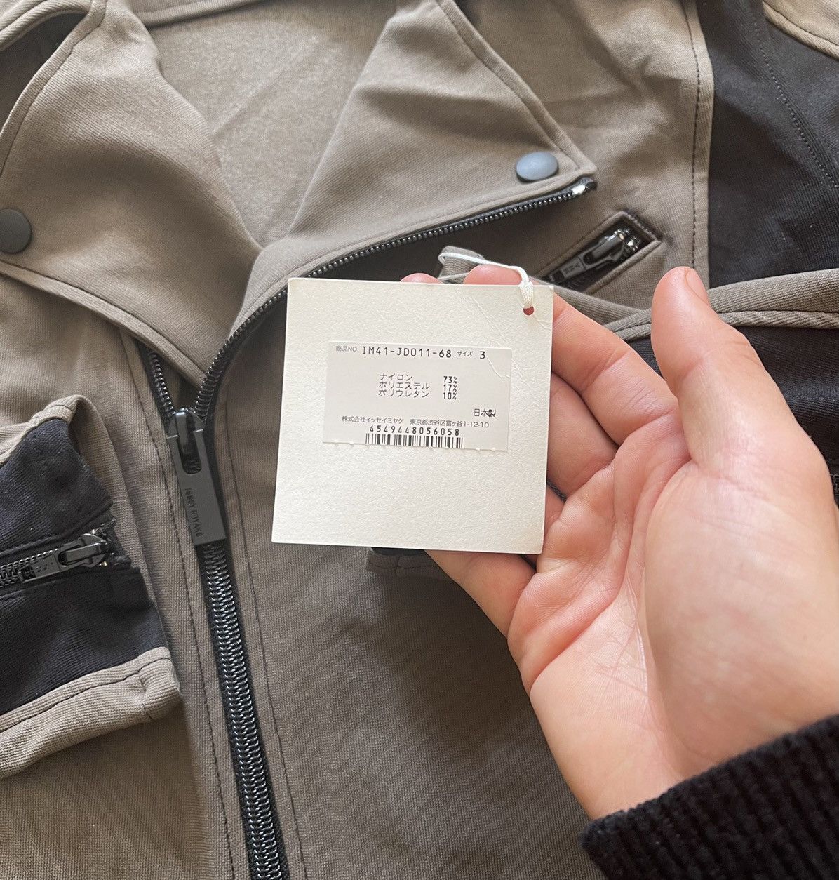 Issey Miyake ISSEY MIYAKE - AW1994 PERFECTO ZIP BIKER JACKET Size US M / EU 48-50 / 2 - 4 Thumbnail