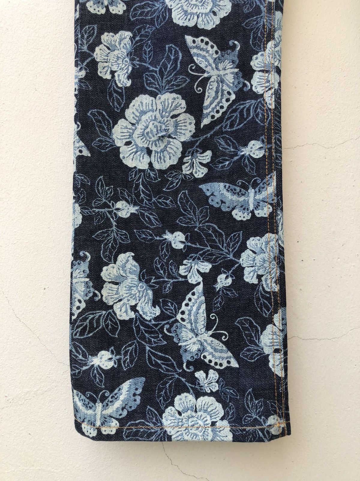 Hysteric Glamour Vintage Ozone Community Japan Butterfly Denim Flare Jeans Size US 29 - 8 Thumbnail