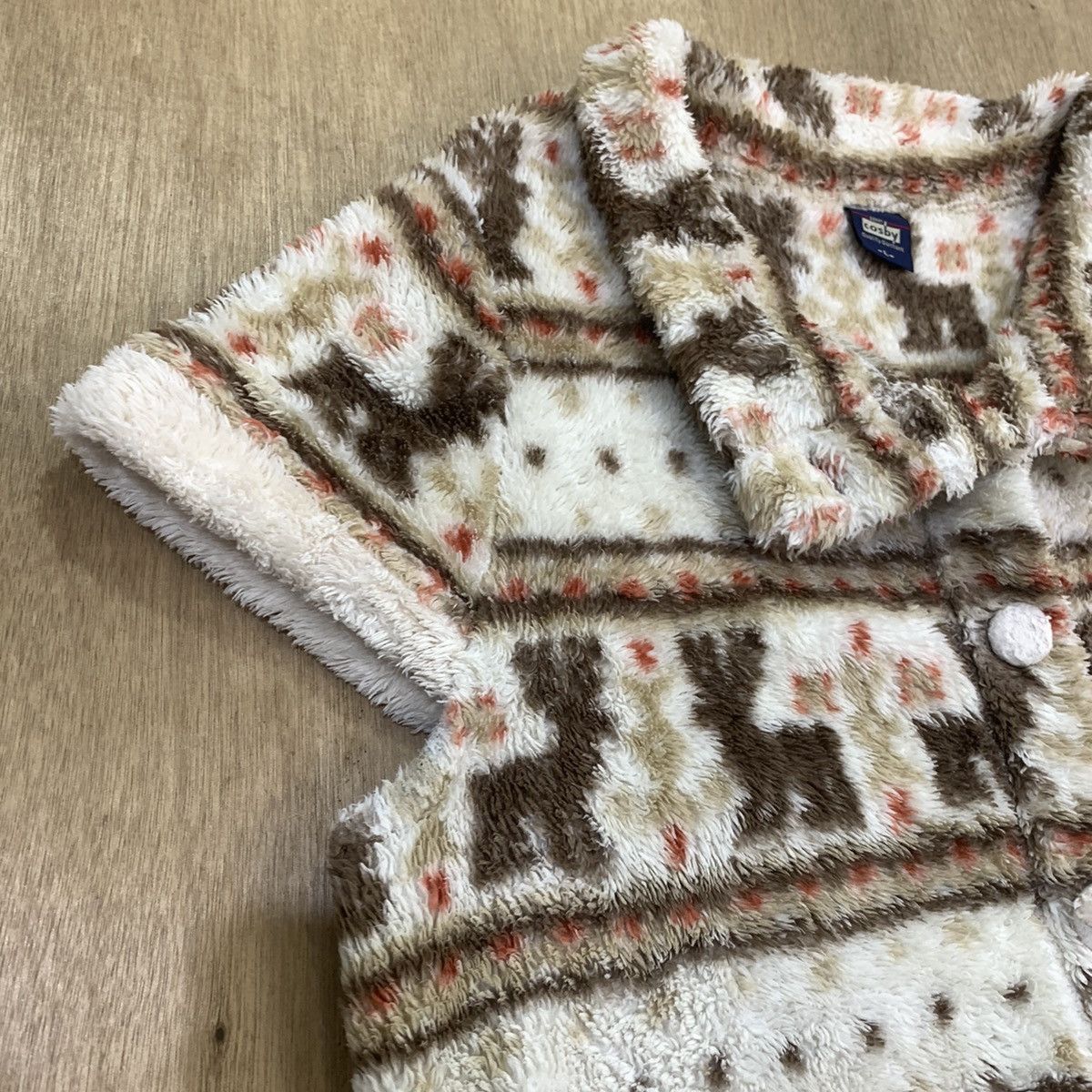 Aran Isles Knitwear × Japanese Brand × Northern Isles GERRY COSBY Vintage Fair Isle Fur Fleece Navajo Vest Jacket Size US M / EU 48-50 / 2 - 8 Thumbnail