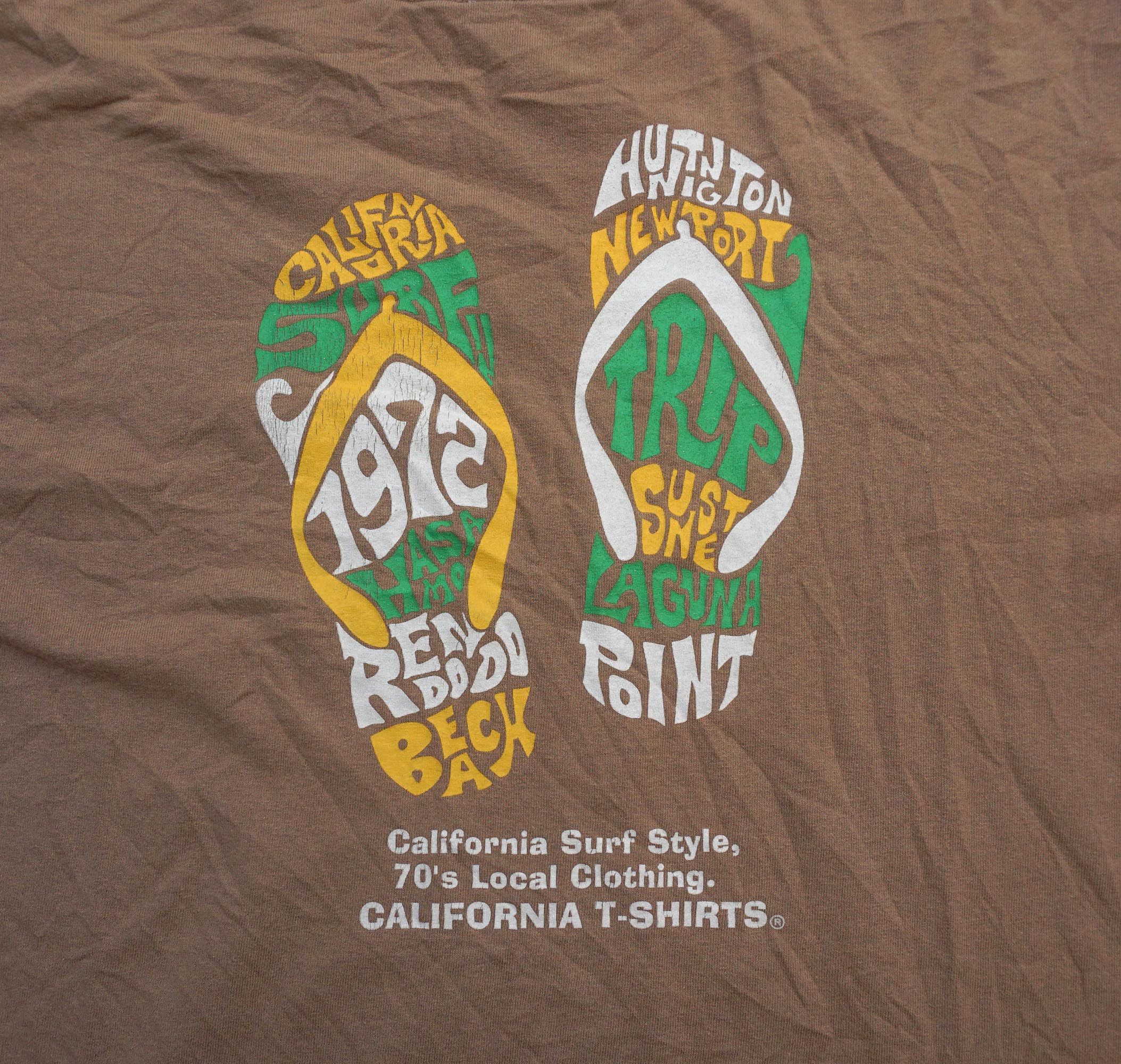 Vintage CALIFORNIA 70's SURF Spellout Typography Graphic T-Shirt Size US M / EU 48-50 / 2 - 4 Thumbnail
