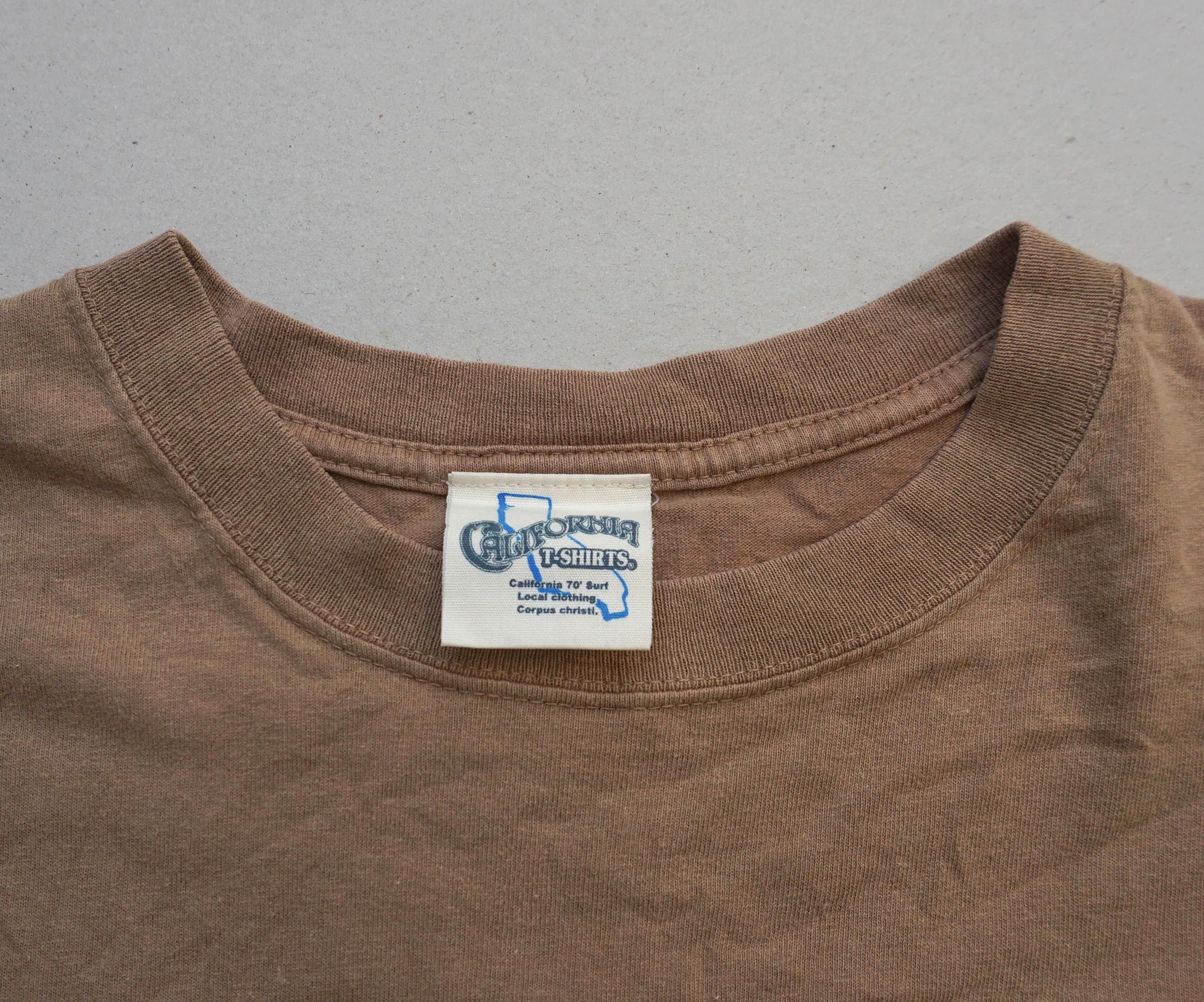 Vintage CALIFORNIA 70's SURF Spellout Typography Graphic T-Shirt Size US M / EU 48-50 / 2 - 5 Thumbnail