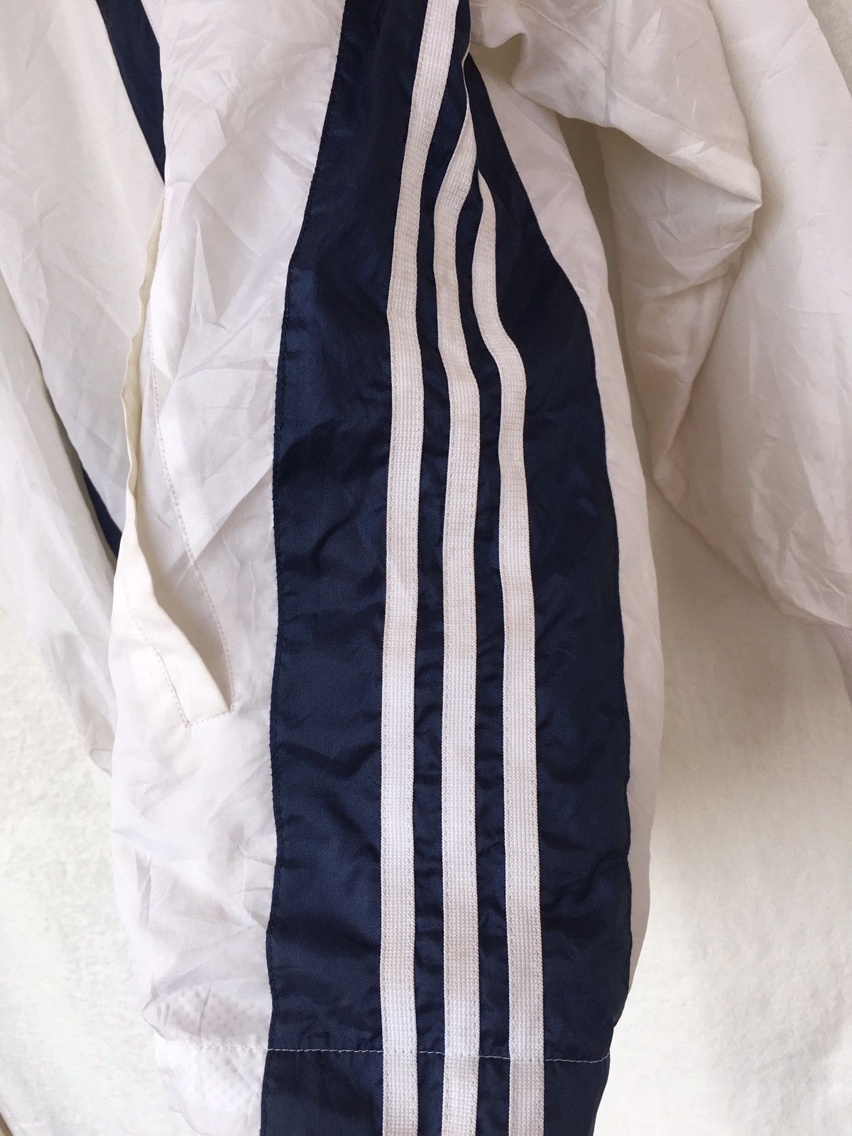 Adidas vintage adidas 90s windbreaker Size US S / EU 44-46 / 1 - 5 Thumbnail