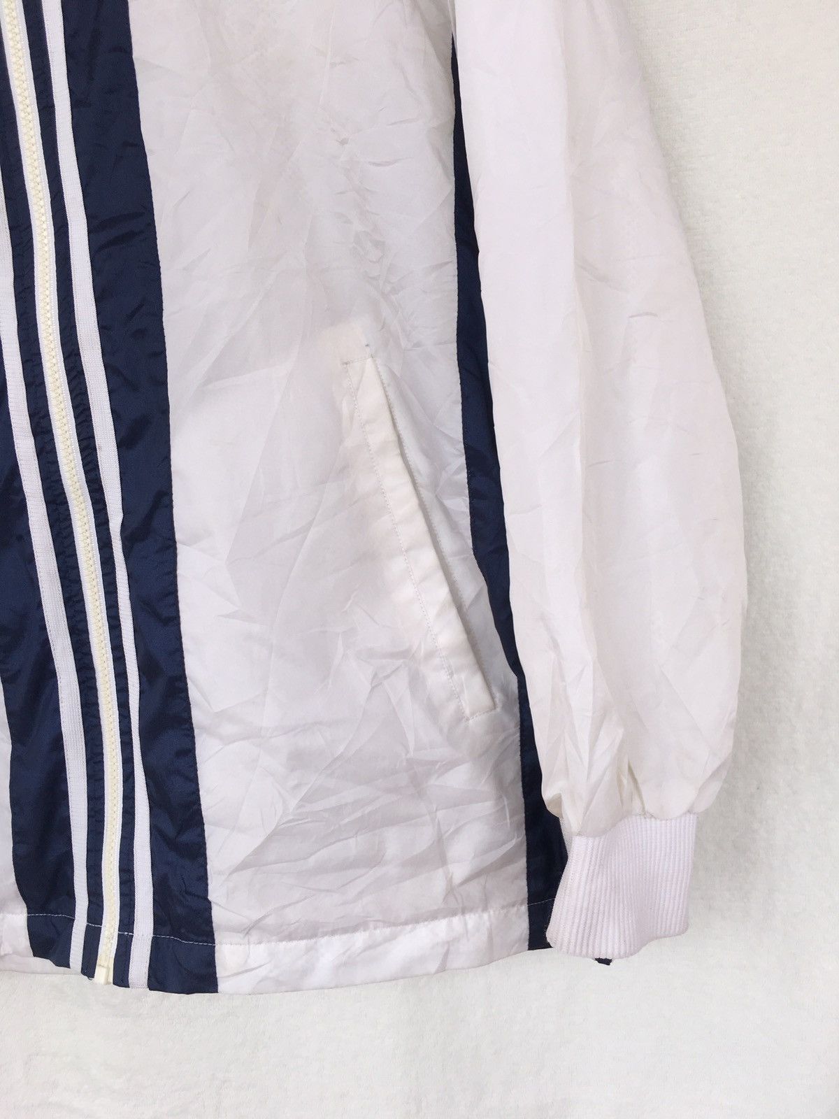 Adidas vintage adidas 90s windbreaker Size US S / EU 44-46 / 1 - 4 Thumbnail
