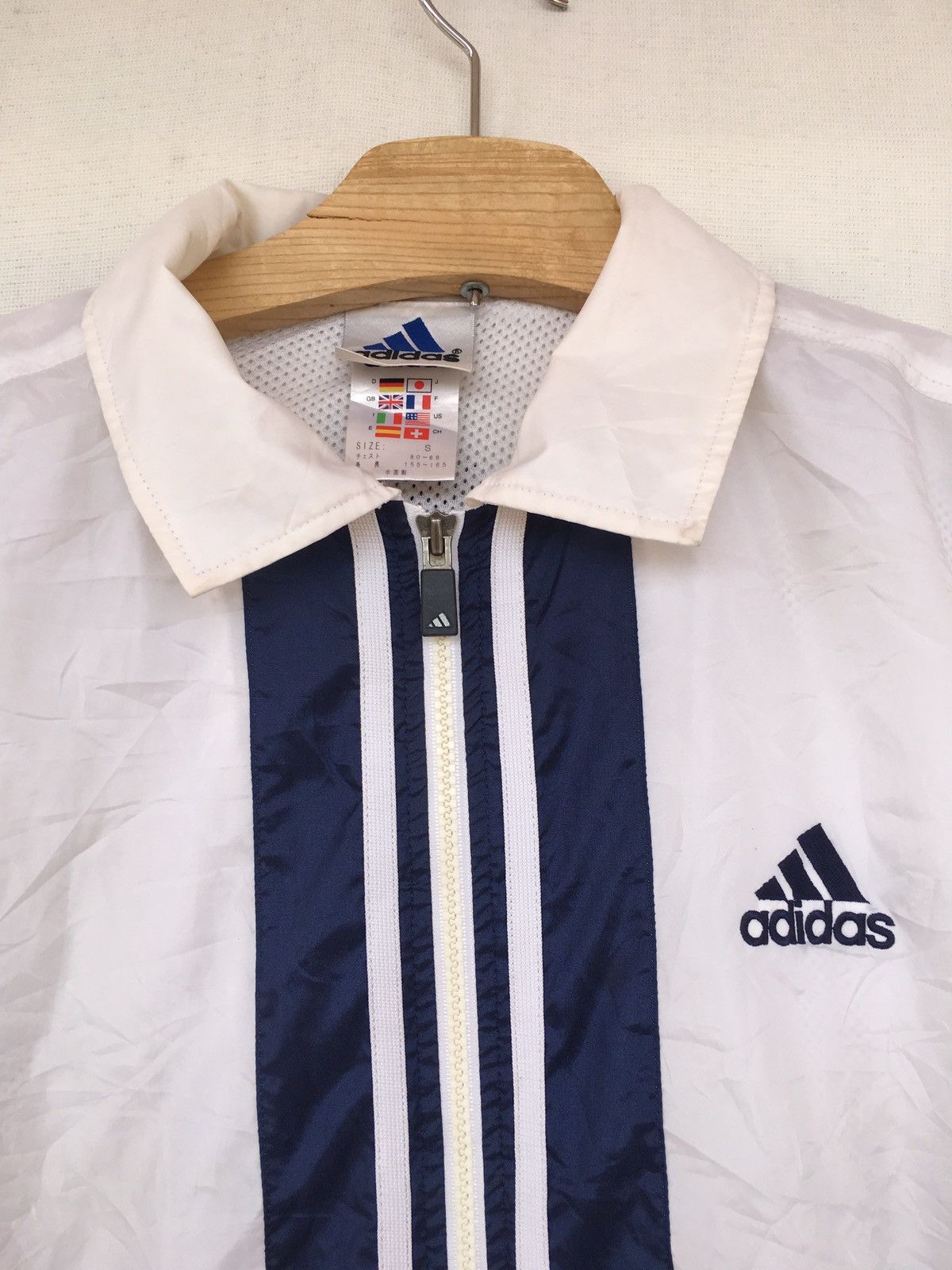 Adidas vintage adidas 90s windbreaker Size US S / EU 44-46 / 1 - 2 Thumbnail