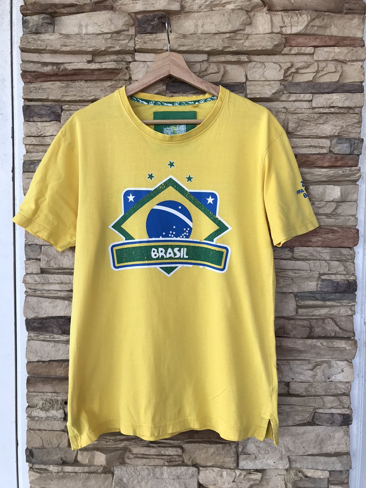 Japanese Brand Brazil Fifa World Cup 2014 Tee Size US S / EU 44-46 / 1 - 1 Thumbnail