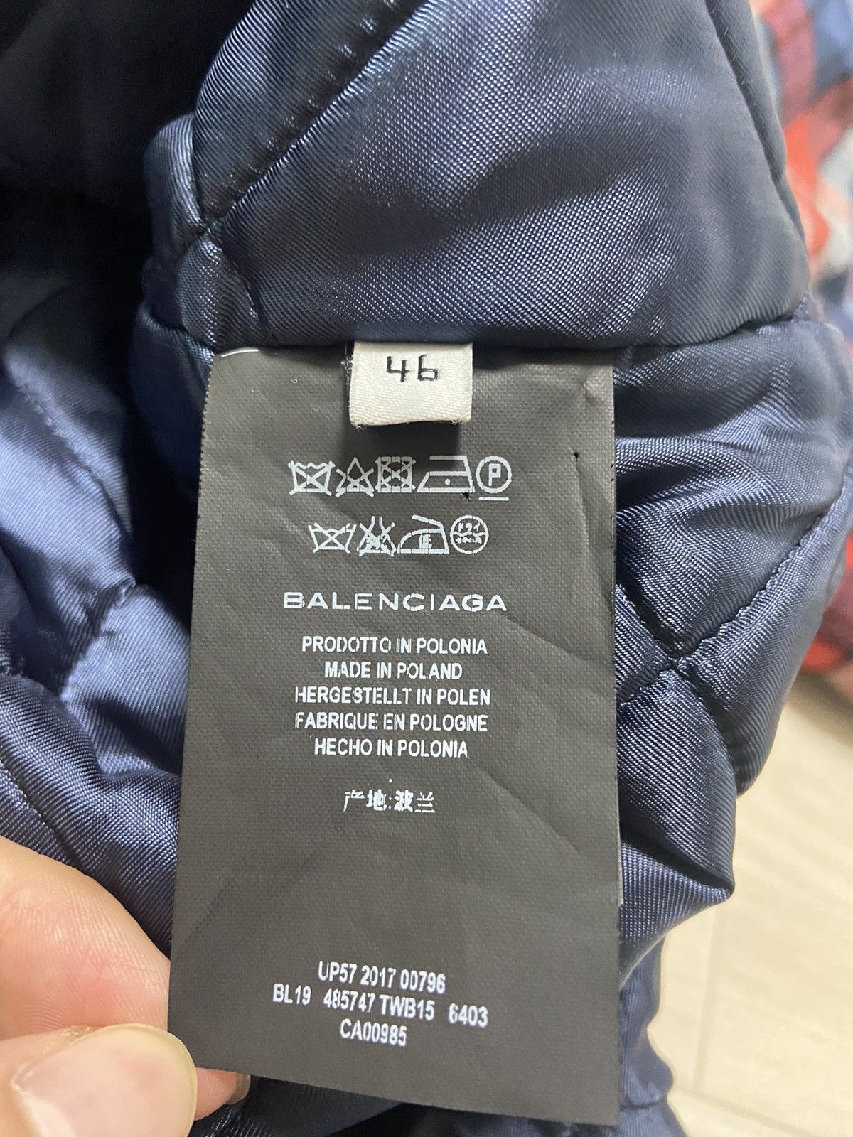 Balenciaga 46 Balenciaga 17FW quilted flannel shirt padded jacket Size US S / EU 44-46 / 1 - 6 Thumbnail