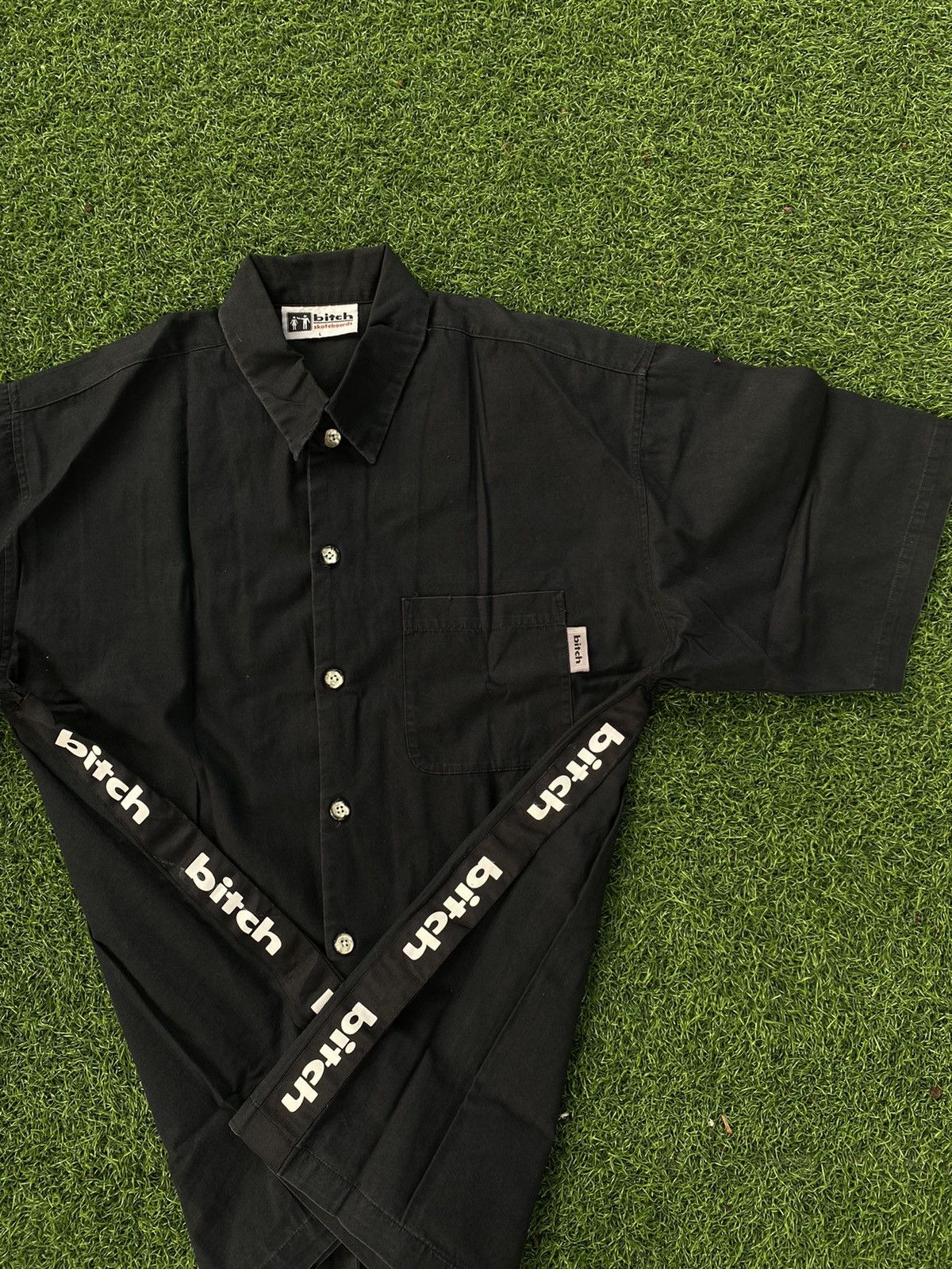 Girl Skateboards VINTAGE BITCH SKATEBOARDS BOXY SHIRT Size US L / EU 52-54 / 3 - 4 Thumbnail