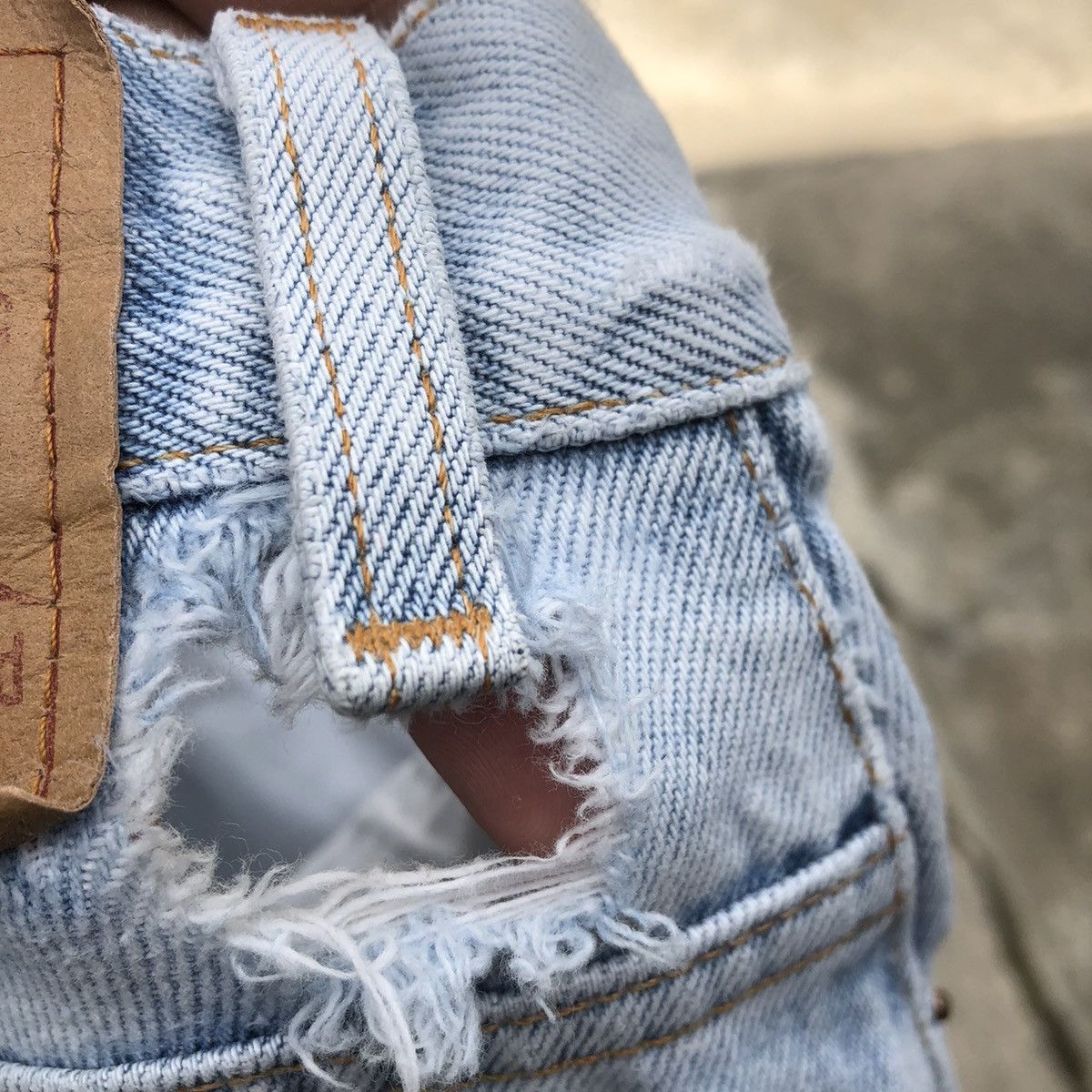 Levi's × Vintage 🔥Rare🔥Levis 550 Stoned Wash Rips Distress Denim Jeans Size US 26 / EU 42 - 12 Thumbnail
