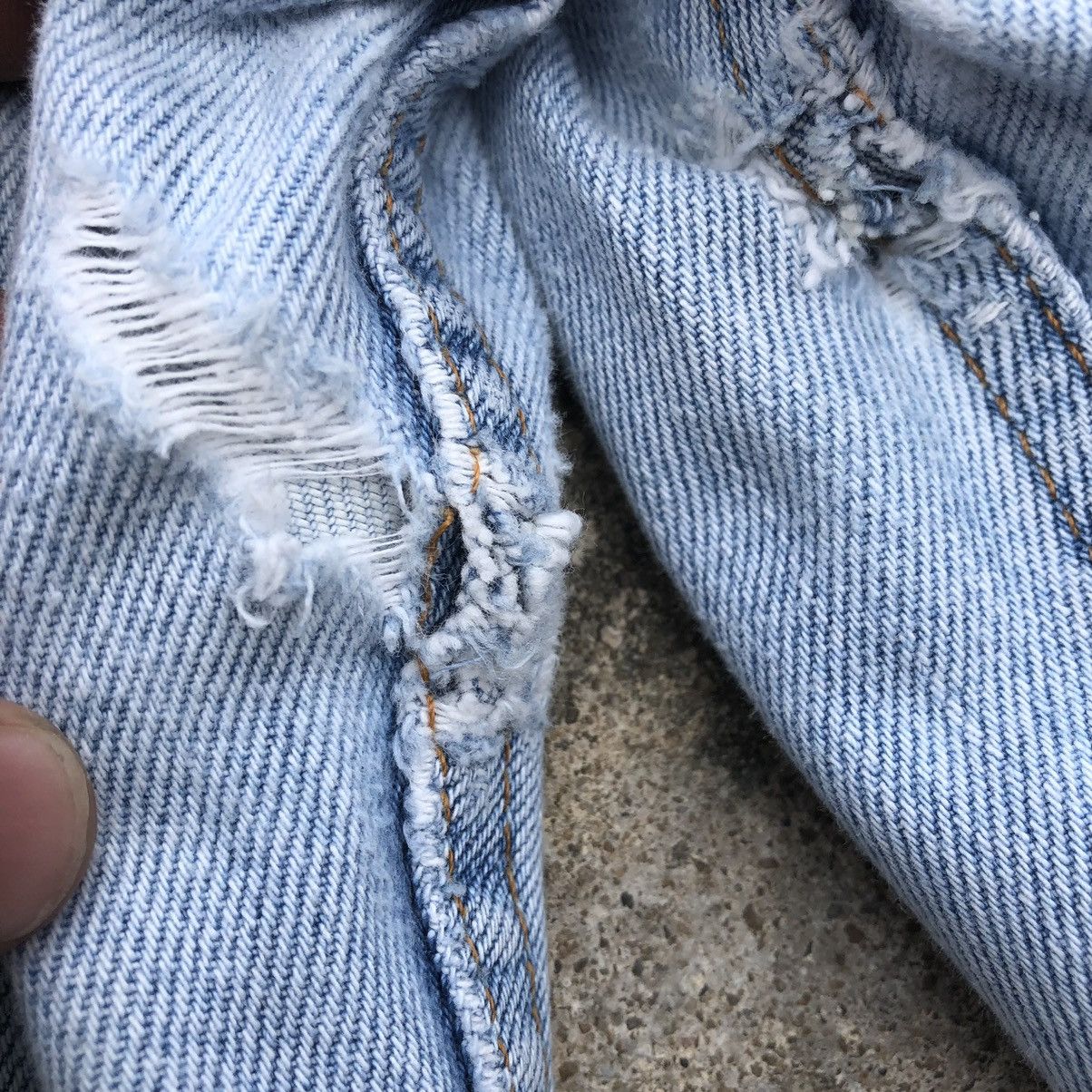 Levi's × Vintage 🔥Rare🔥Levis 550 Stoned Wash Rips Distress Denim Jeans Size US 26 / EU 42 - 10 Thumbnail