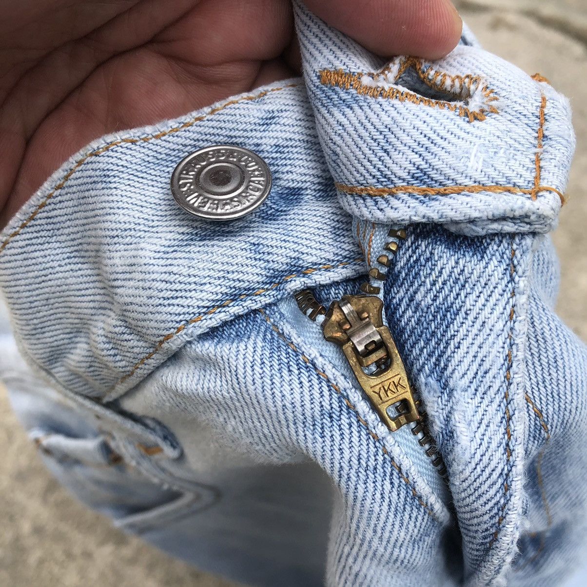 Levi's × Vintage 🔥Rare🔥Levis 550 Stoned Wash Rips Distress Denim Jeans Size US 26 / EU 42 - 14 Thumbnail