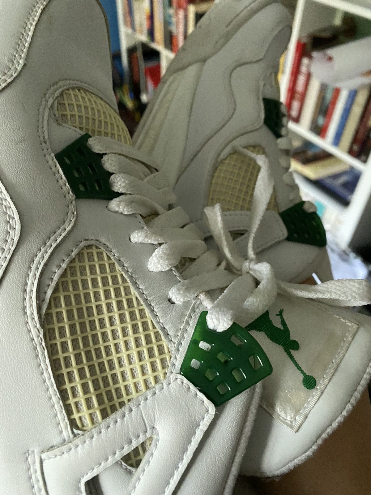 Jordan Brand Air Jordan 4 Retro 2004 Classic Green 2004 Size US 9.5 / EU 42-43 - 10 Thumbnail