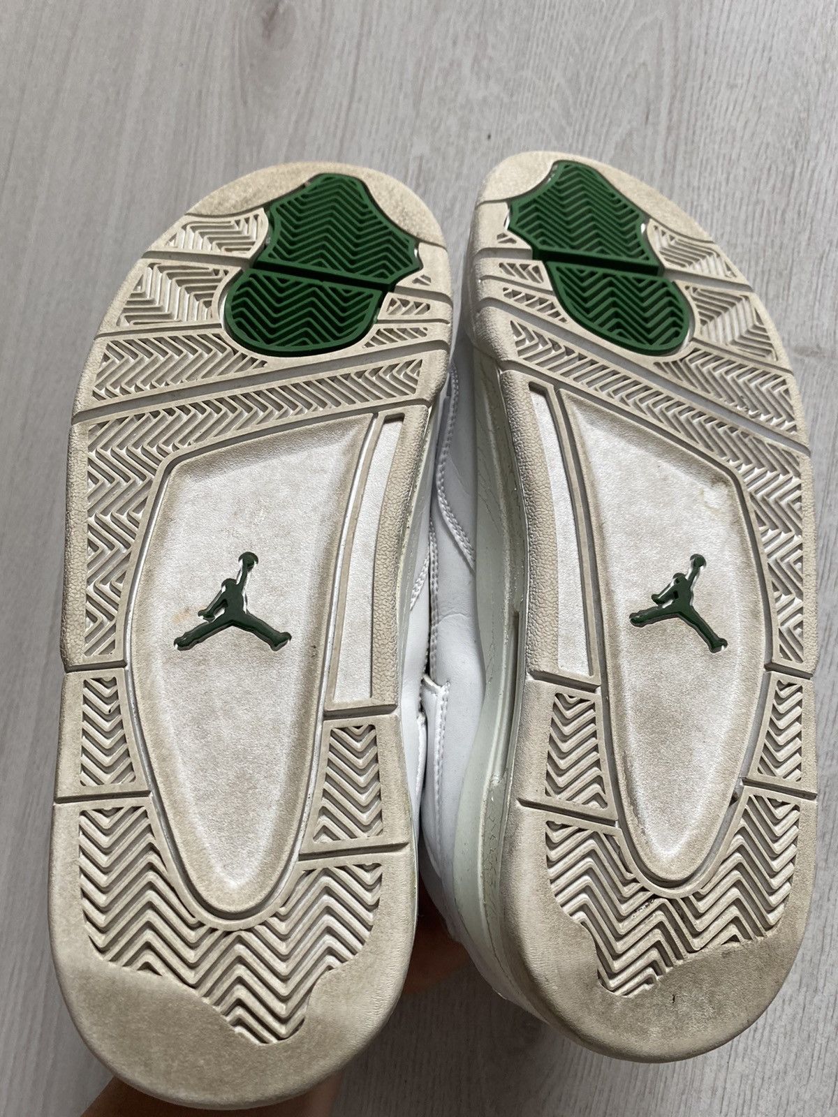 Jordan Brand Air Jordan 4 Retro 2004 Classic Green 2004 Size US 9.5 / EU 42-43 - 4 Thumbnail
