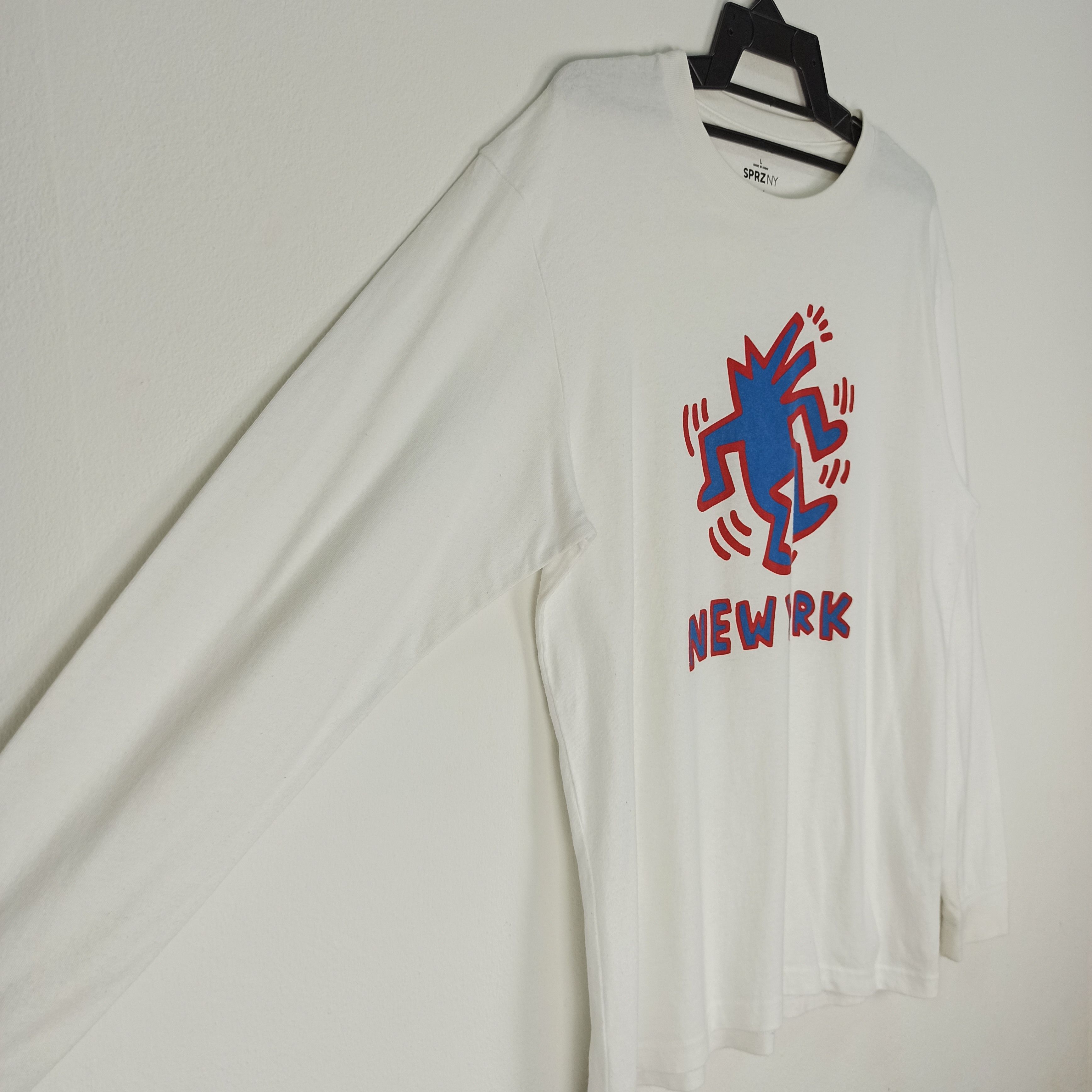 Keith Haring Keith Haring New York X Uniqlo Long Sleeve Tshirt Size US L / EU 52-54 / 3 - 4 Thumbnail
