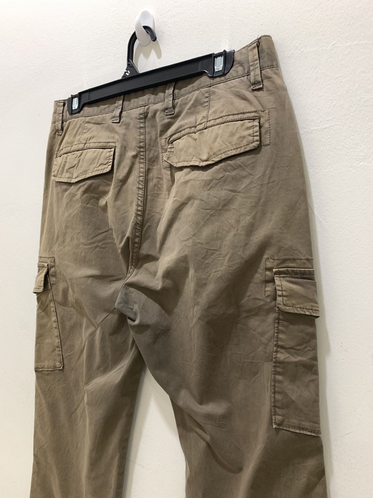 Japanese Brand × Uniqlo UNIQLO Vtg Multipocket Tactical Utility Military Cargo Pant Size US 31 - 11 Thumbnail