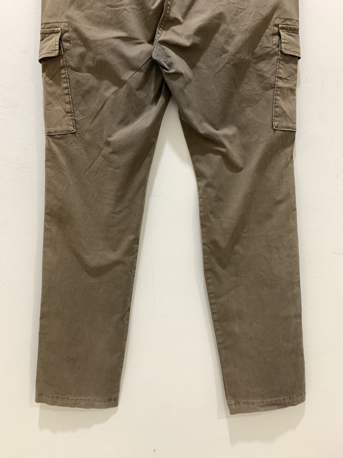 Japanese Brand × Uniqlo UNIQLO Vtg Multipocket Tactical Utility Military Cargo Pant Size US 31 - 9 Thumbnail