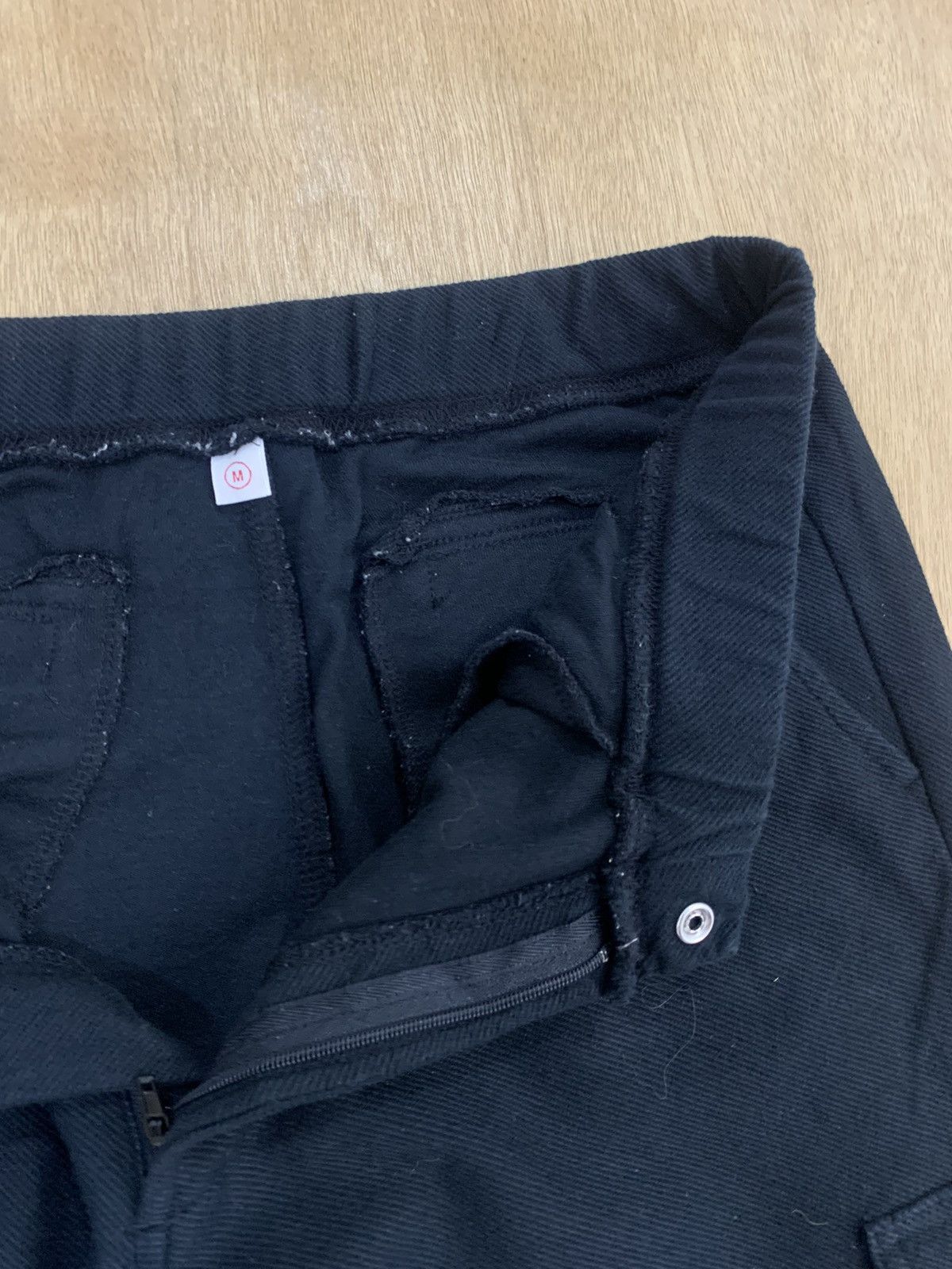 Japanese Brand × Uniqlo UNIQLO Elastic Stretch Multipocket Wide Palazzo Cargo Pant Size US 28 / EU 44 - 15 Thumbnail