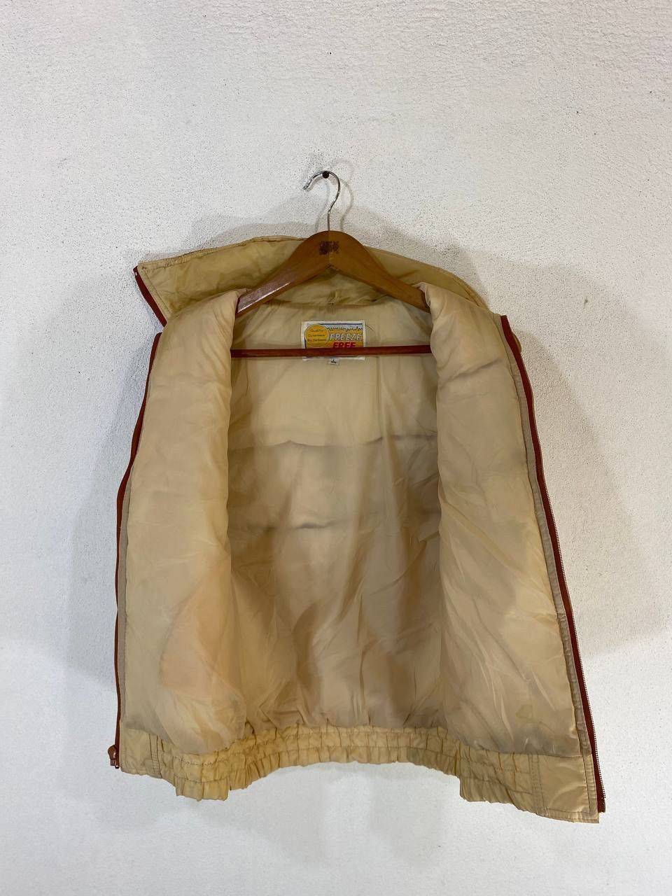 Vintage Freeze Free Skiwear Retro Puffer Vest