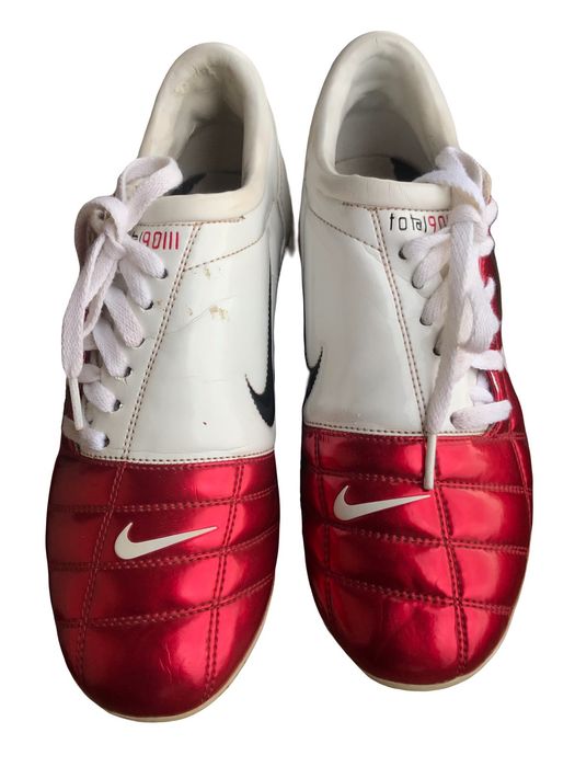 Nike total 2024 90 rojos