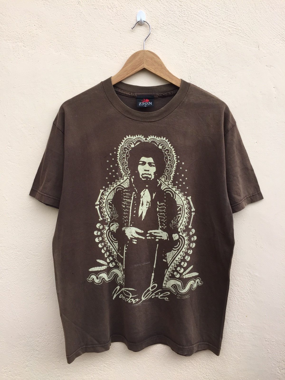 Band Tees Vintage Sunfaded Jimi Hendrix Voodoo Child Tee Size Large Size US L / EU 52-54 / 3 - 1 Thumbnail