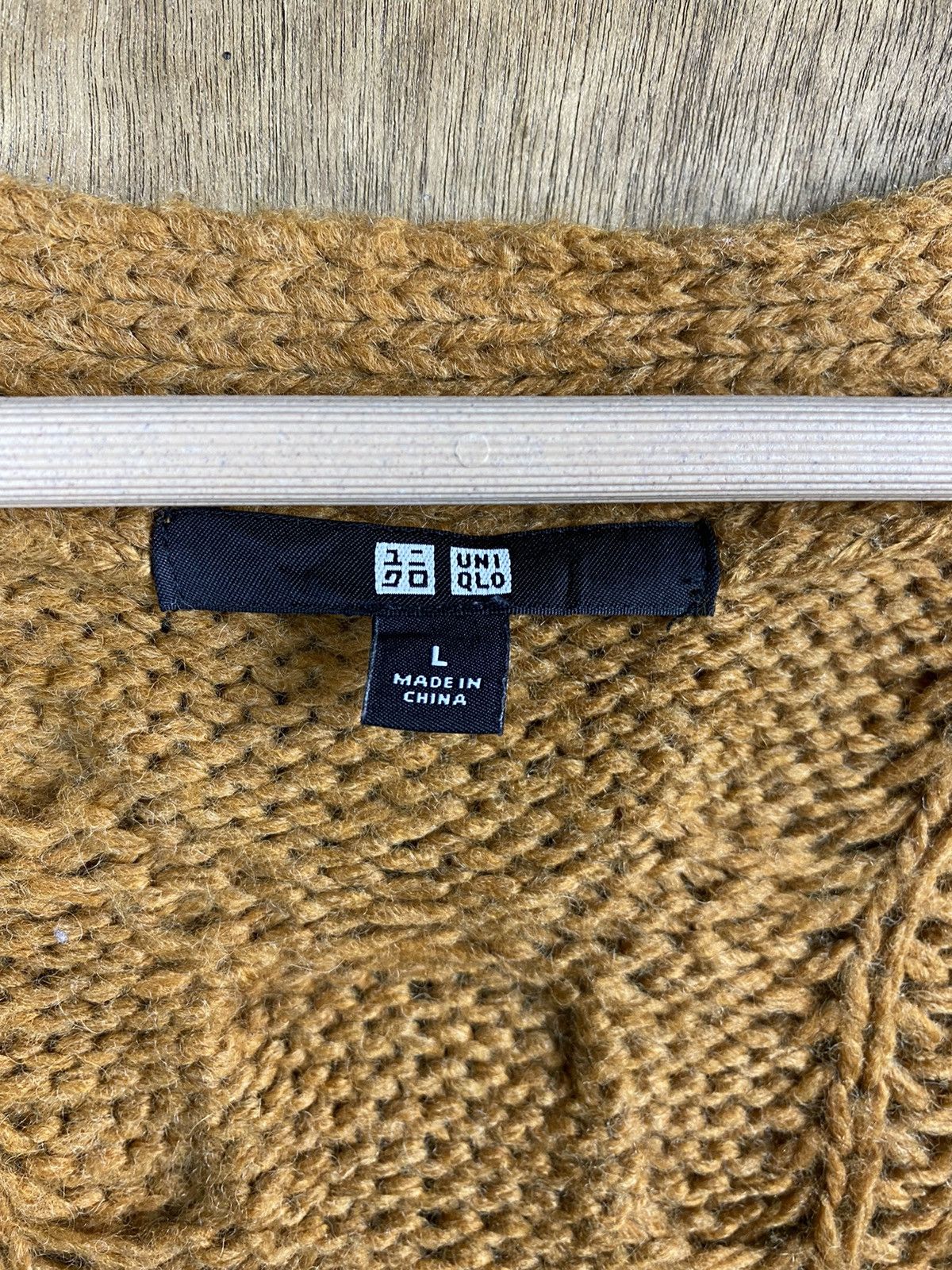 Aran Isles Knitwear × Uniqlo DL Uniqlo cardigan aran isle cable Knitwear Streetwear #Z008 Size US L / EU 52-54 / 3 - 4 Thumbnail