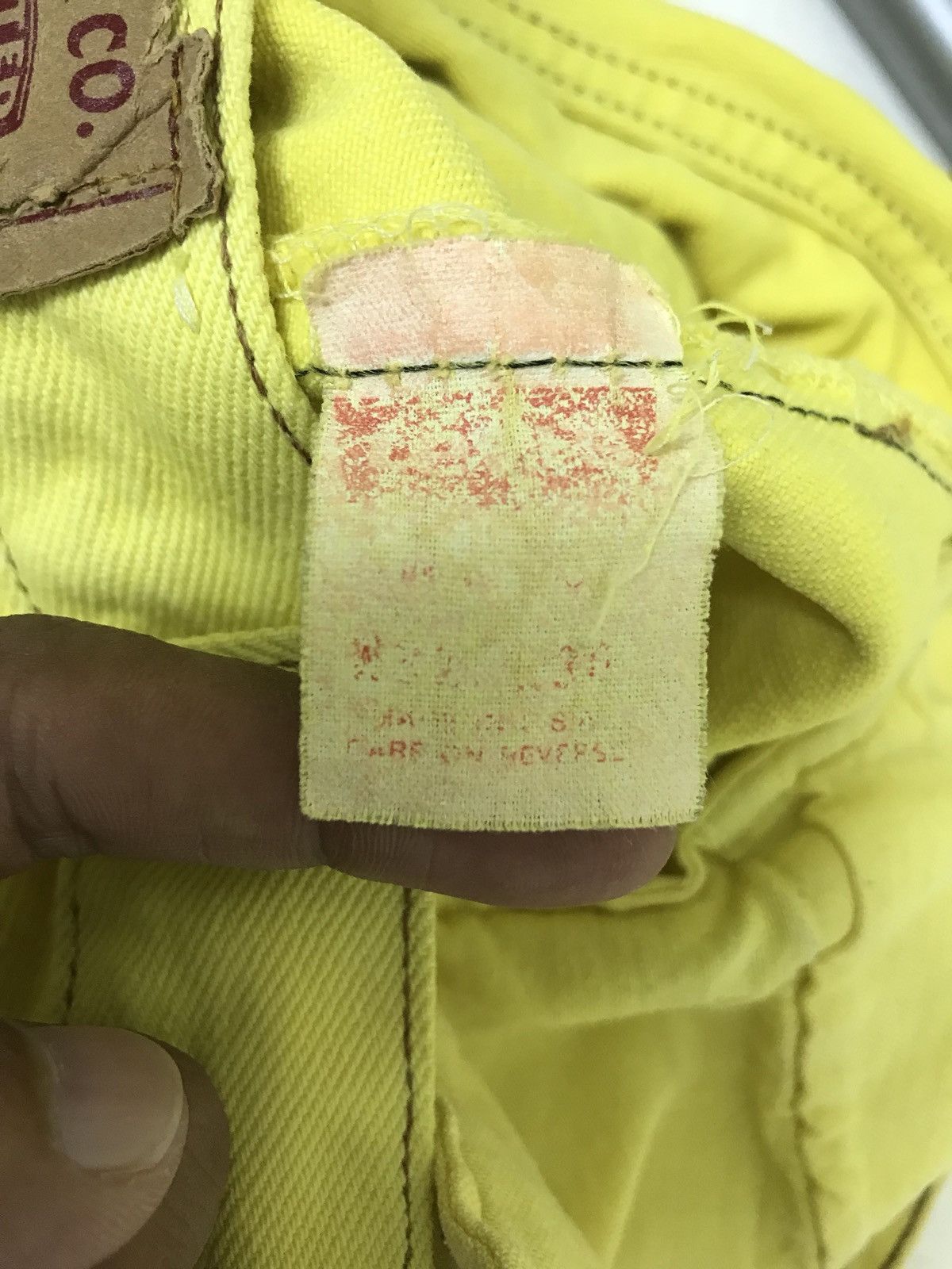 Levi's Vintage Clothing Made in USA Vintage 90s Levi’s 501 Yellow Regular Size US 29 - 9 Thumbnail