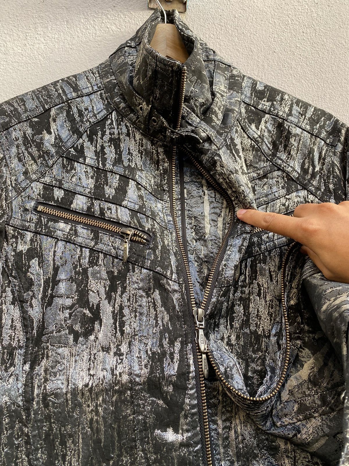 Tornado Mart 🔥RARE🔥Tornado Mart Japan Marble Design “Fabric From Italy” Size US S / EU 44-46 / 1 - 6 Thumbnail
