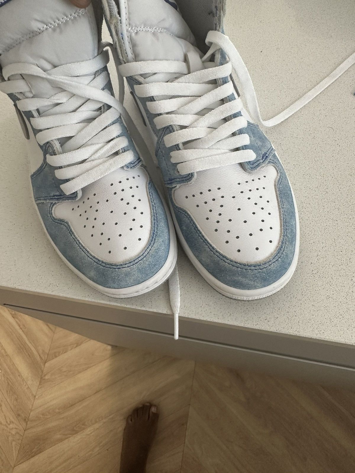 JORDAN 1 UNIVERSITY BLUE RETRO