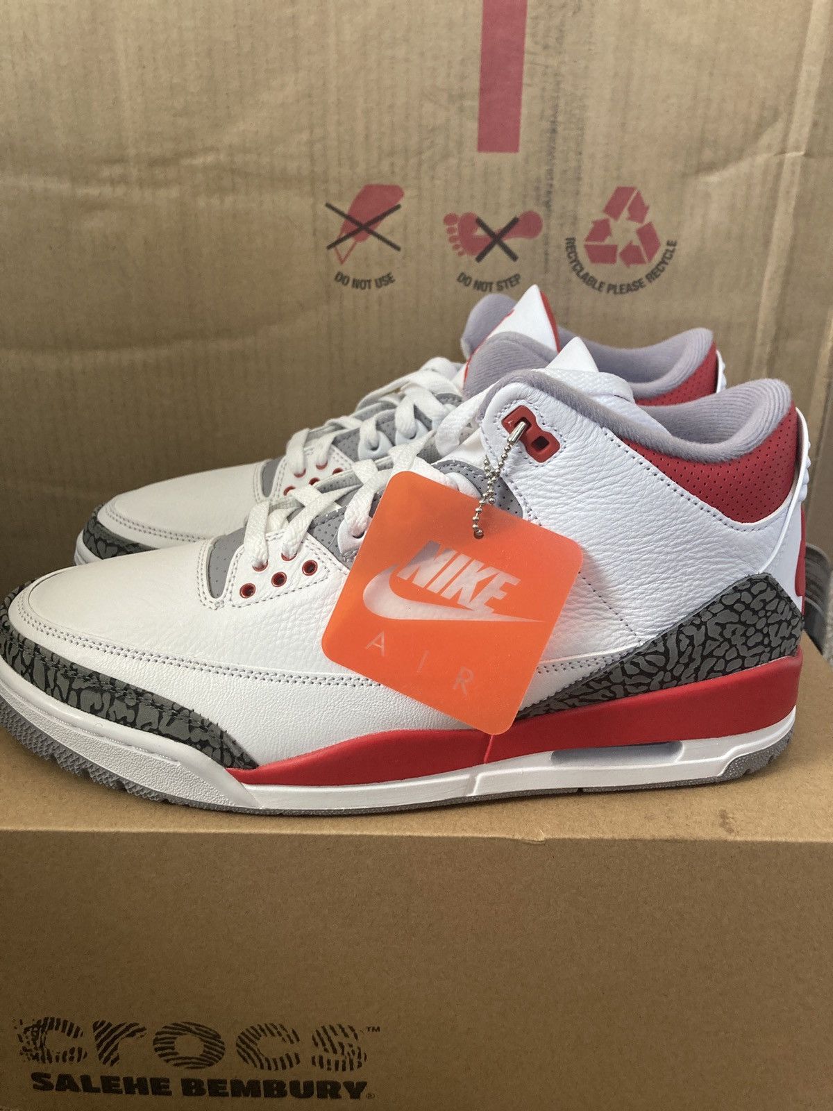 Jordan Brand × Nike Air Jordan 3 Retro Fire Red Size 11 Size US 11 / EU 44 - 5 Thumbnail