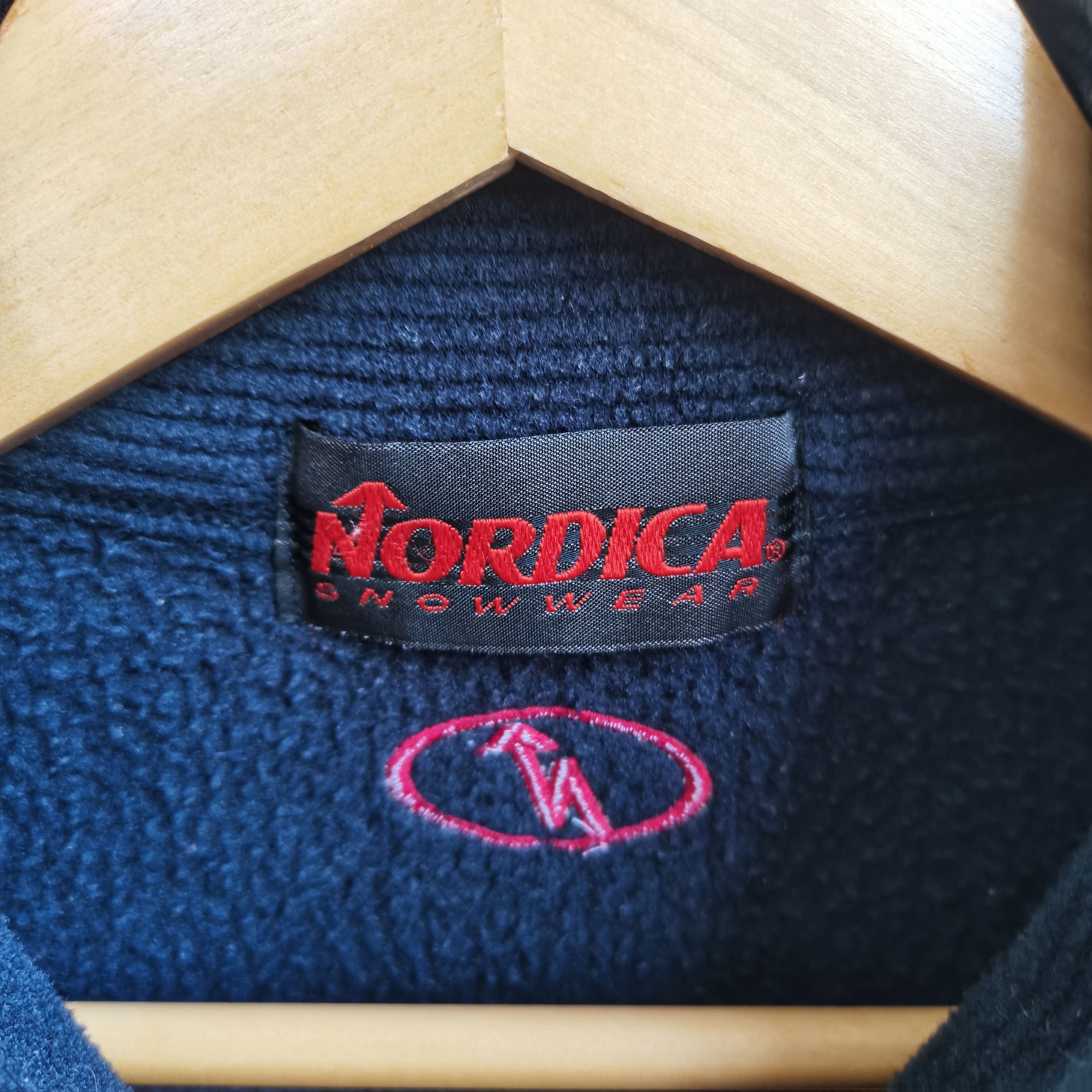 Japanese Brand × Polartec × Vintage NORDICA X POLARTEC Fleece Tank Top Sleeveless Size US L / EU 52-54 / 3 - 9 Thumbnail