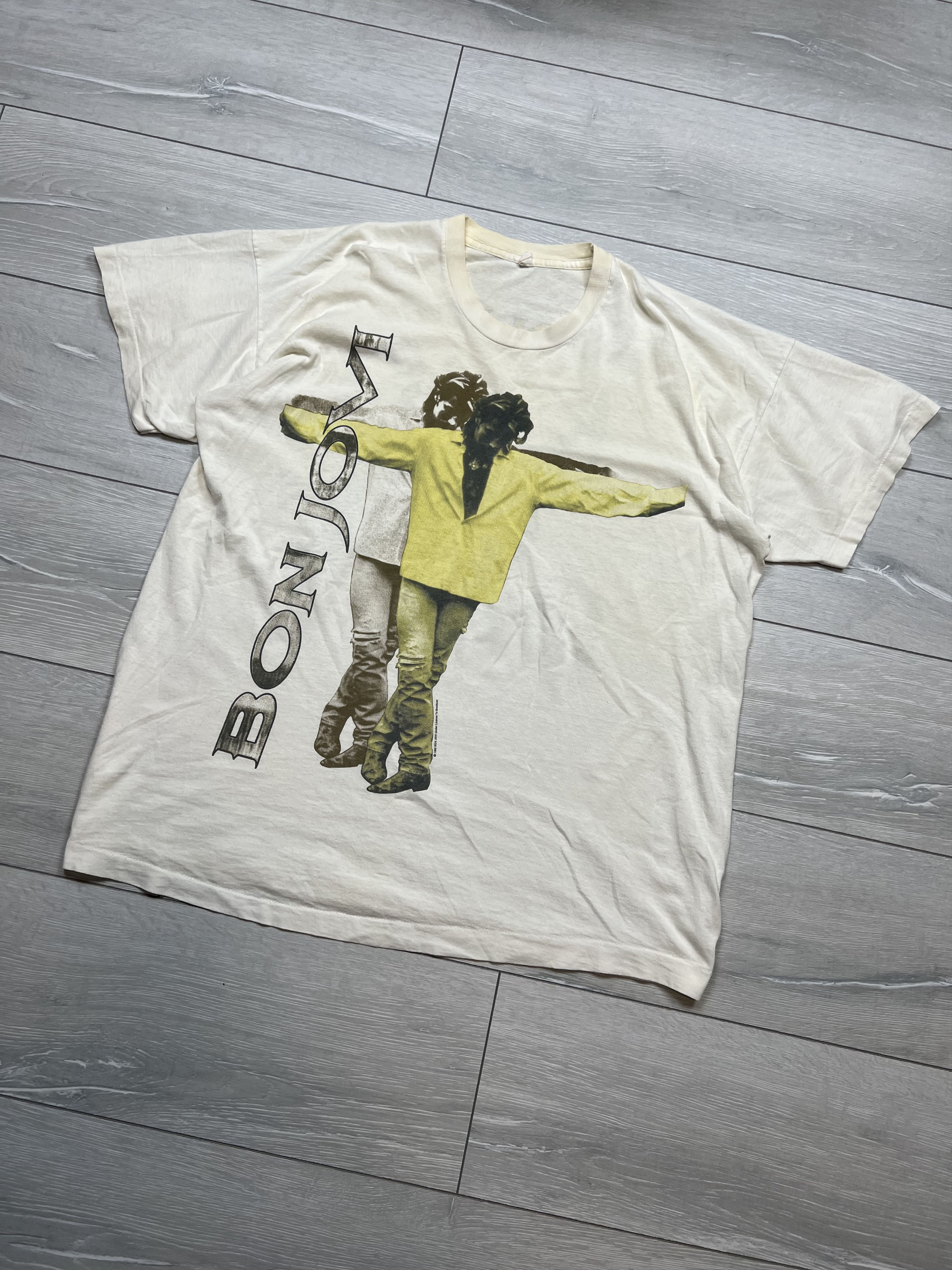 90s Bon Jovi Keep The Faith バンドTシャツ Amazon.com: Bon Jovi T-Shirt Keep The Faith 1993 Tour Front