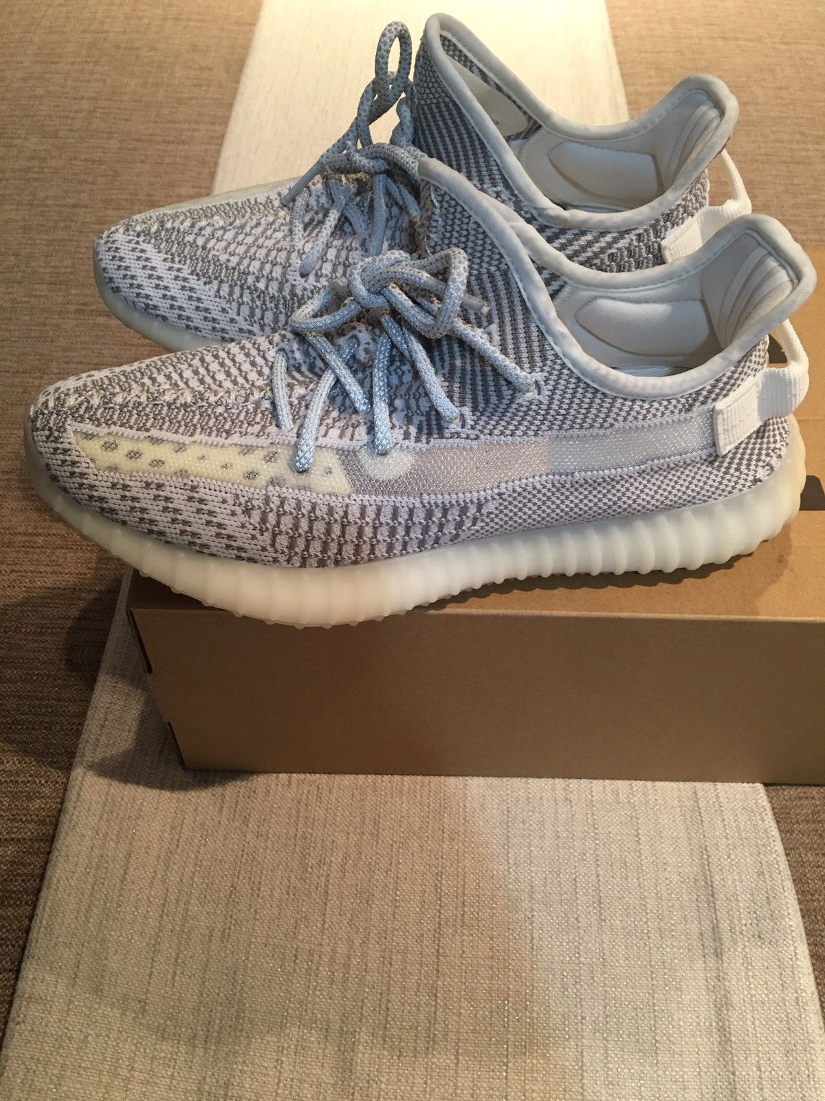 Adidas Yeezy Boost 350 V2 Static Non-Reflective 2018 Size US 8 / EU 41 - 12 Thumbnail