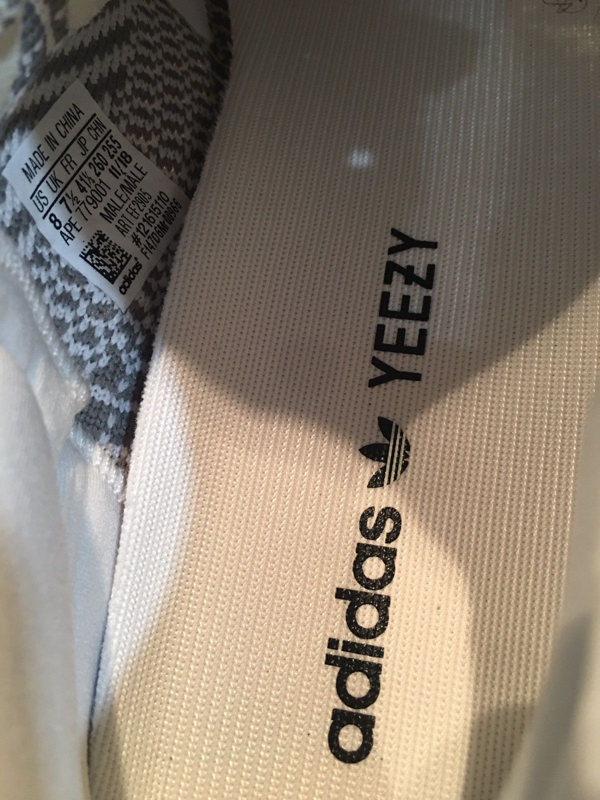 Adidas Yeezy Boost 350 V2 Static Non-Reflective 2018 Size US 8 / EU 41 - 7 Thumbnail