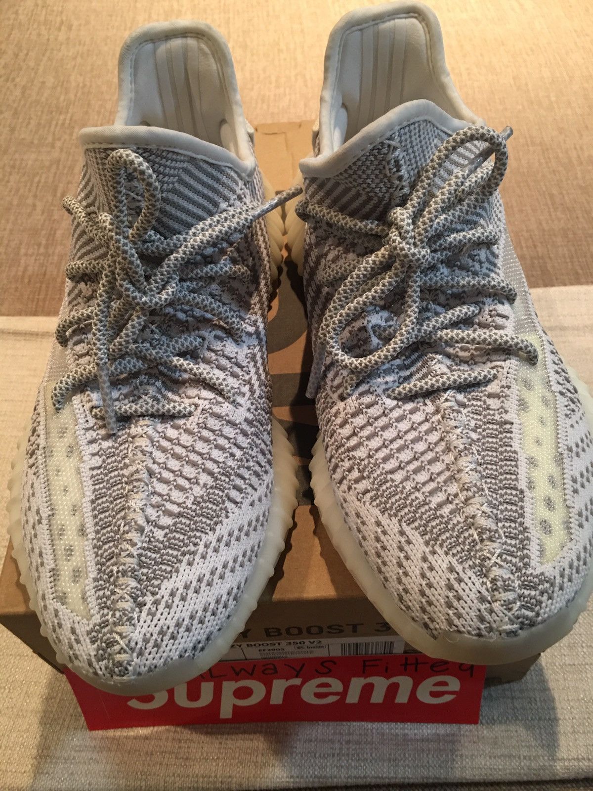 Adidas Yeezy Boost 350 V2 Static Non-Reflective 2018 Size US 8 / EU 41 - 11 Thumbnail