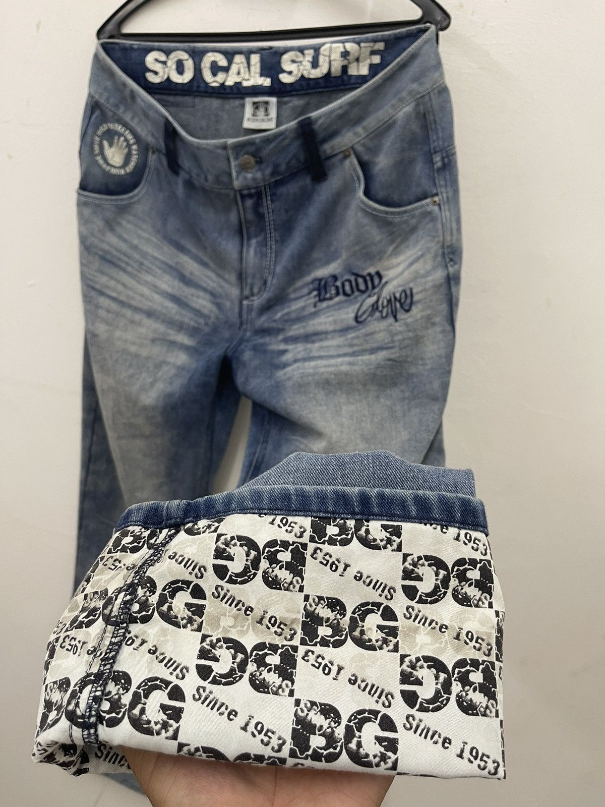 Body Glove Rare Vintage BODY GLOVE Spell Out Distressed Denim Jeans Size US 34 / EU 50 - 5 Thumbnail