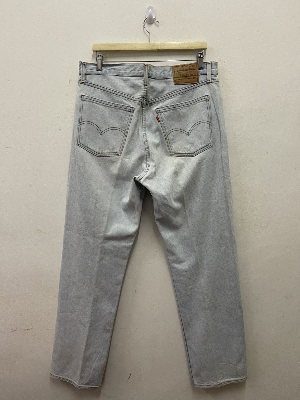 Image of 90's Vintage Levis Made In Italy Distressed in Blue Distressed, Men's (Size 36)