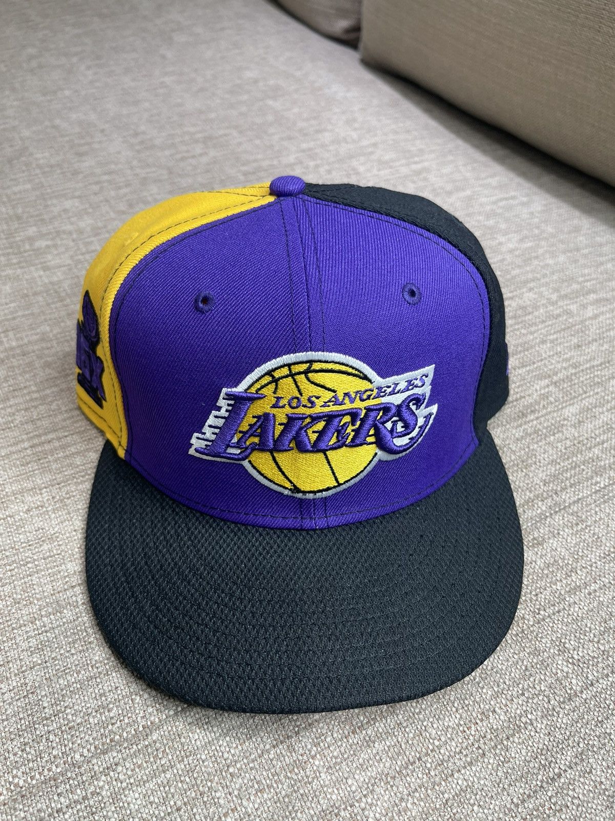 New Era Los Angeles Lakers Vintage 16X Champion Hat Size ONE SIZE - 10 Thumbnail