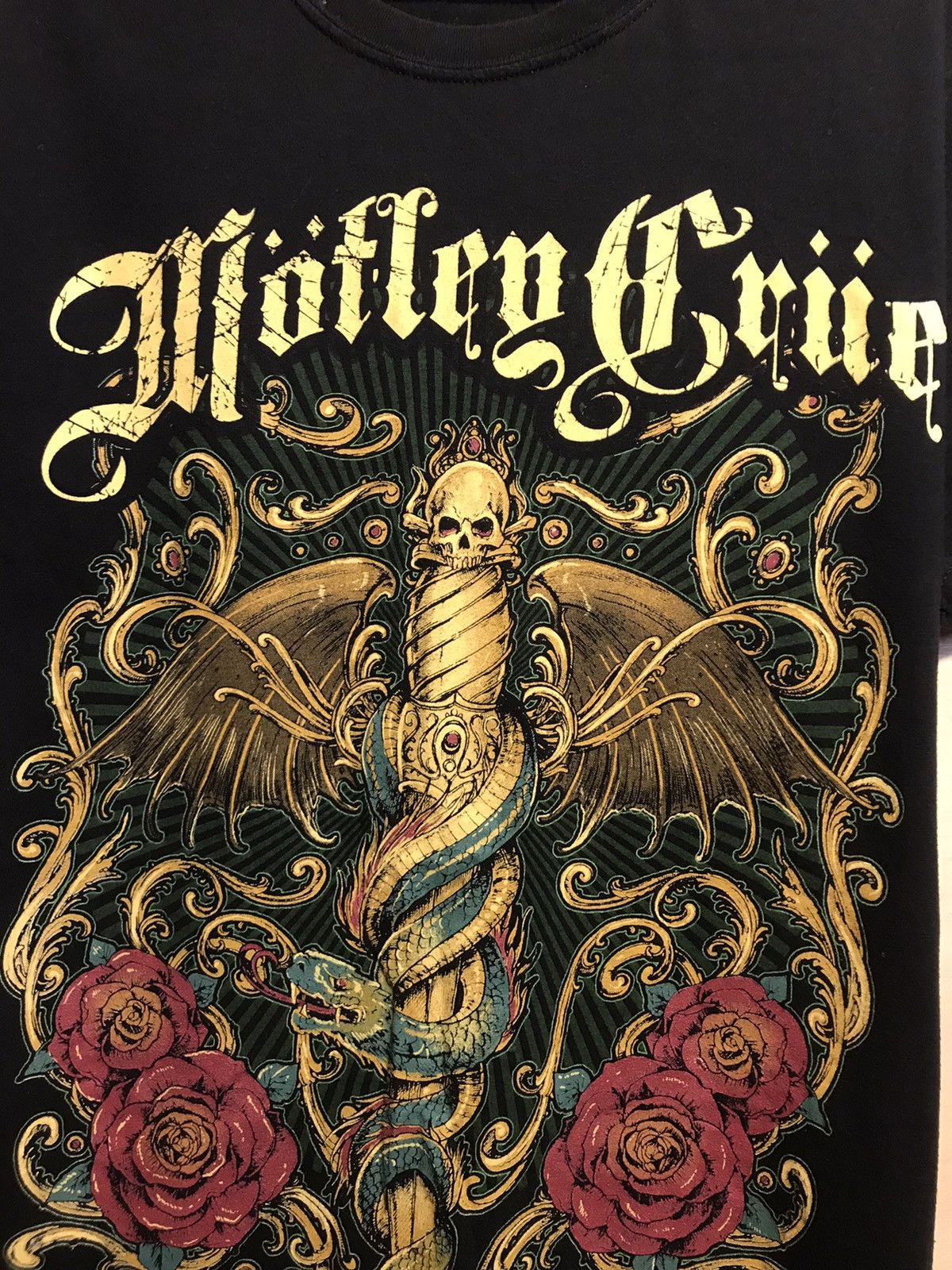 Band Tees Vintage Motley Crue band rock tee Size US M / EU 48-50 / 2 - 3 Thumbnail