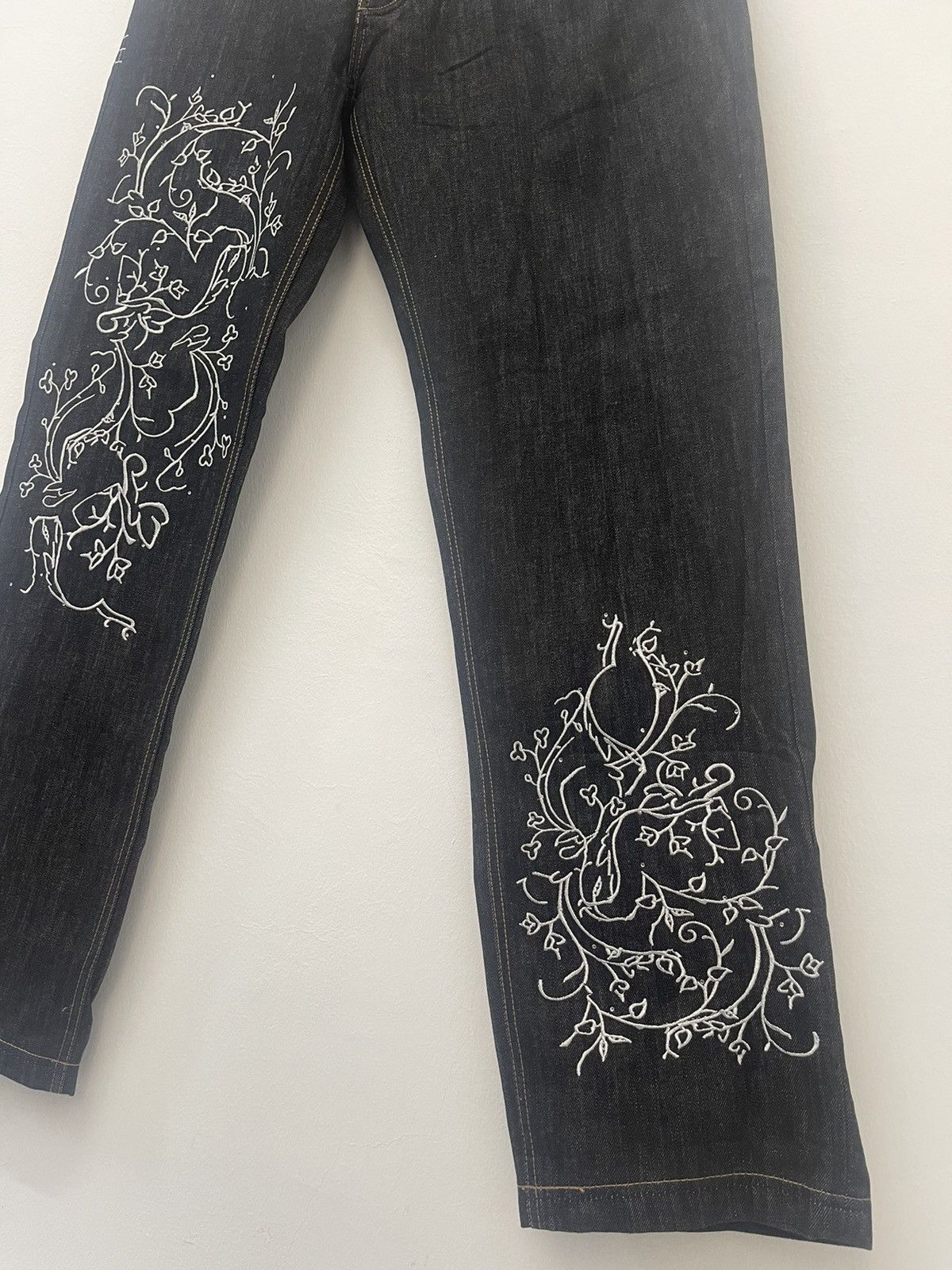 Hysteric Glamour Rare Vintage CROWN HOLDER Embroidered Sukajan Style Jeans Size US 34 / EU 50 - 7 Thumbnail