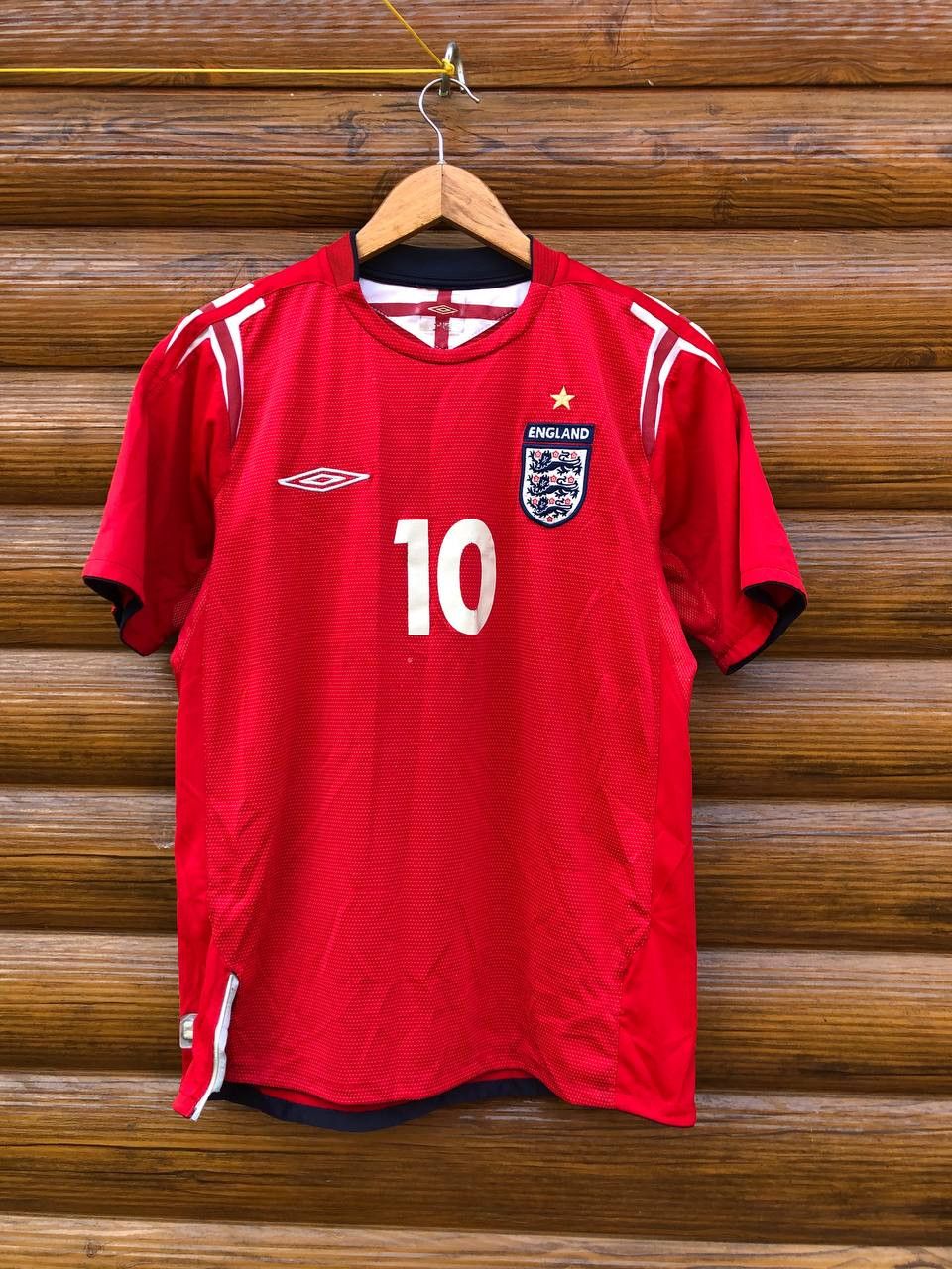 Umbro ENGLAND 2004 2006 AWAY FOOTBALL SHIRT SOCCER JERSEY UMBRO Size US S / EU 44-46 / 1 - 1 Thumbnail