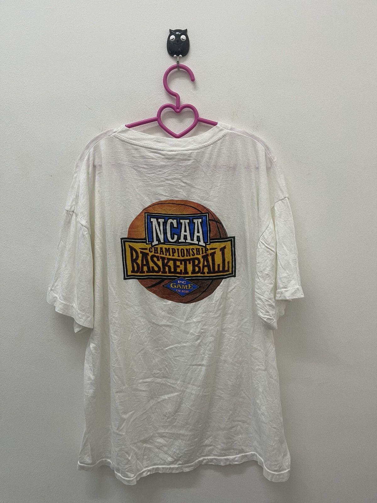 image of NBA x NCAA Vintage NCAA Basketball Championship Pc Game Cd Rom Tee in White, Men's (Size XL)